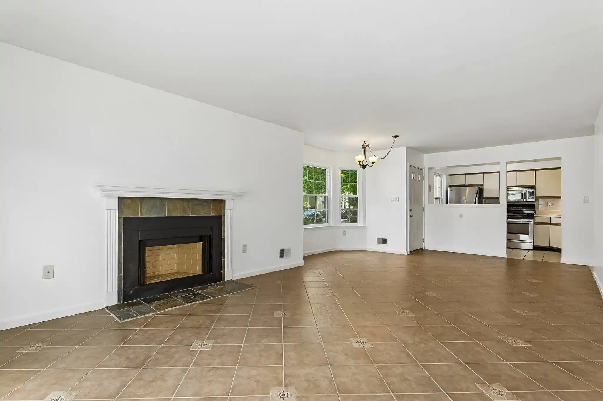 Photo 3 of Sale Pending at 70 Ml Run, Hightstown, NJ 08520 | MLS# 260016542 | Listing updated on 2026-09-14