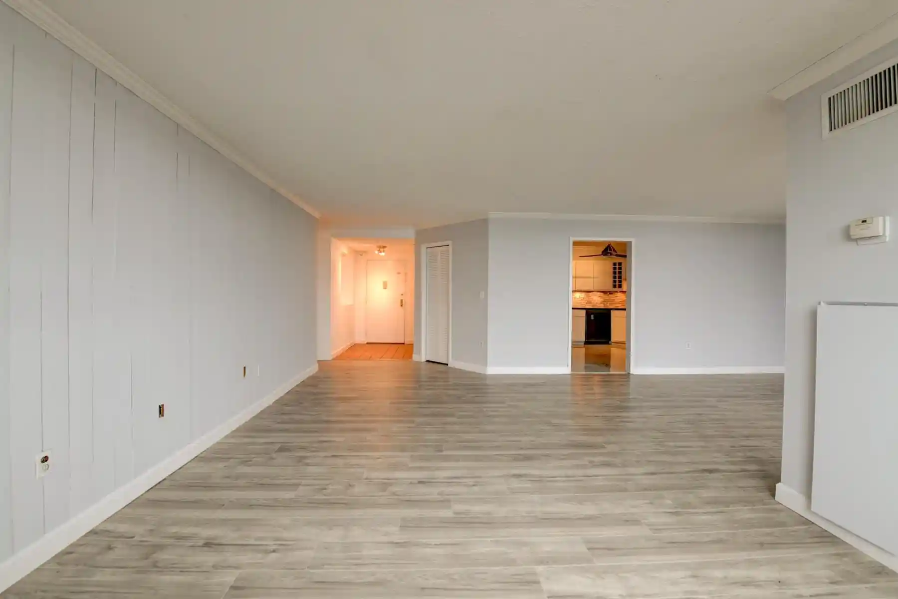 2nd image of 807 Harmon Cvs Tower, Secaucus, NJ 07094