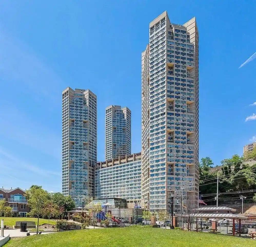 Photo 1 of Condo for sale at 7002 Boulevard E #3F, Guttenberg, NJ 07093 | MLS# 260016560 | Listing updated on 2026-08-31