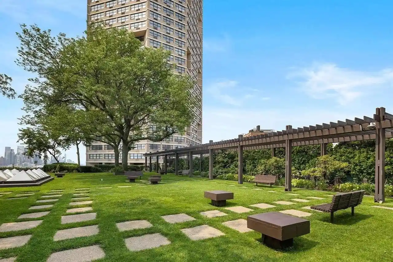 Photo 3 of Condo for sale at 7002 Boulevard E #3F, Guttenberg, NJ 07093 | MLS# 260016560 | Listing updated on 2026-08-31