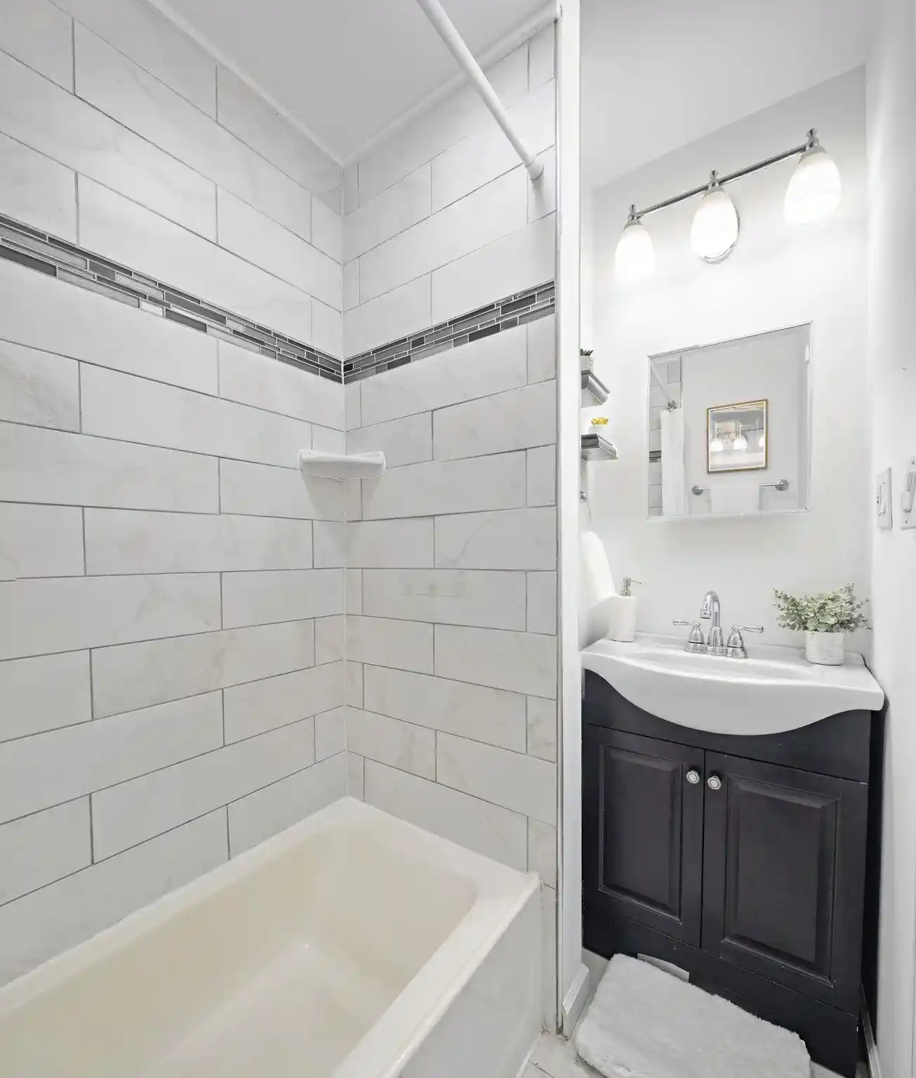3rd image of 204 Willow Ave #4R, Hoboken, NJ 07030 | MLS# 260016567