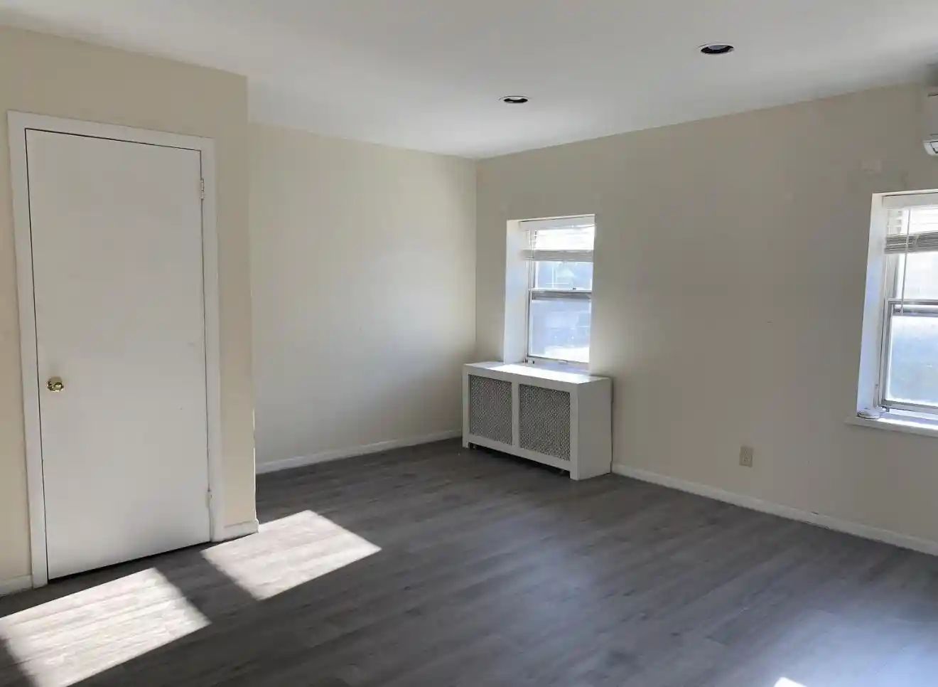 2nd image of 725 727 Broadway, Bayonne, NJ 07002 | MLS# 260016665