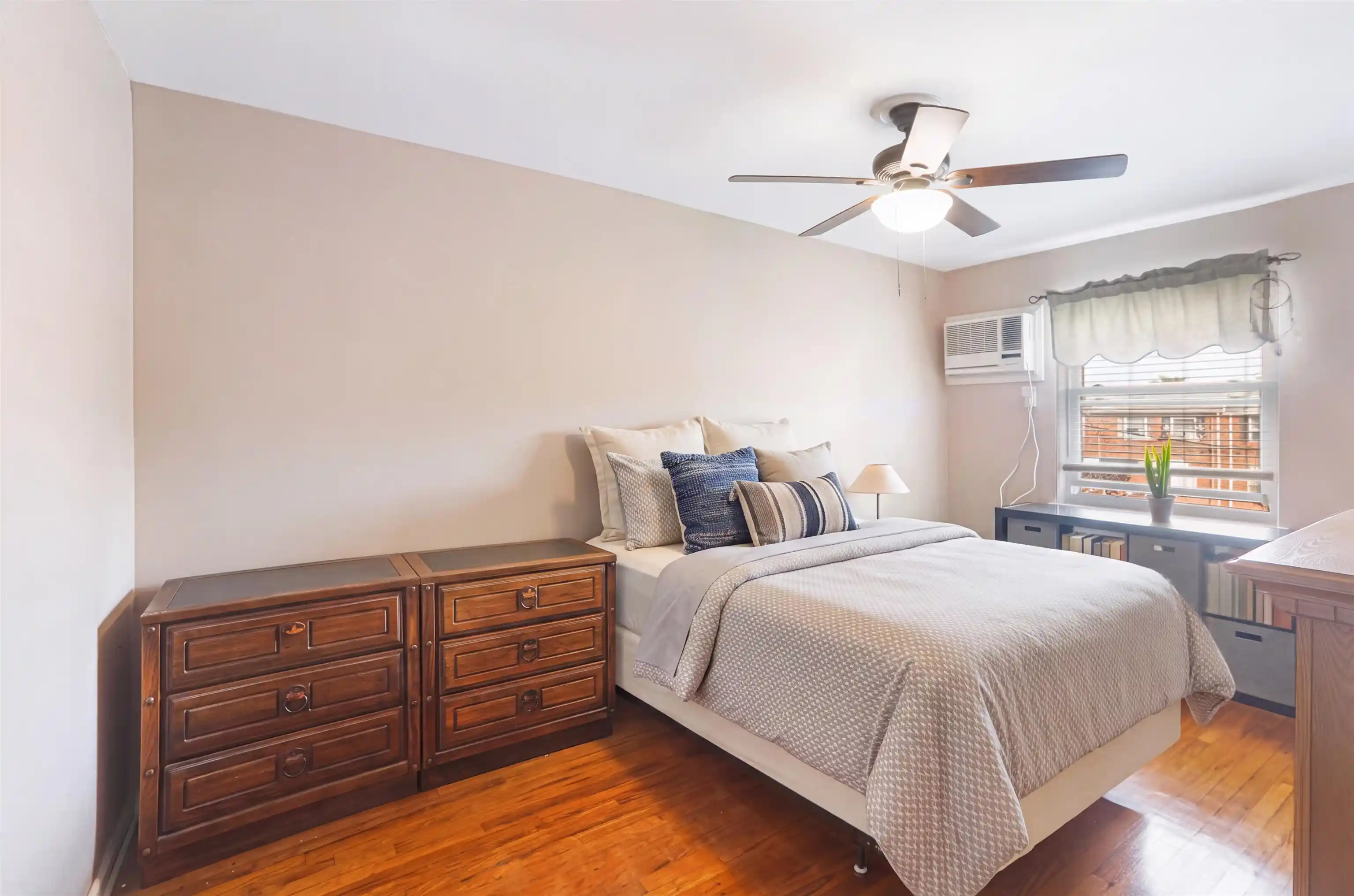 Photo 3 of Sale Pending at 25 Parkview Ter, Bayonne, NJ 07002 | MLS# 260016697 | Listing updated on 2026-09-01