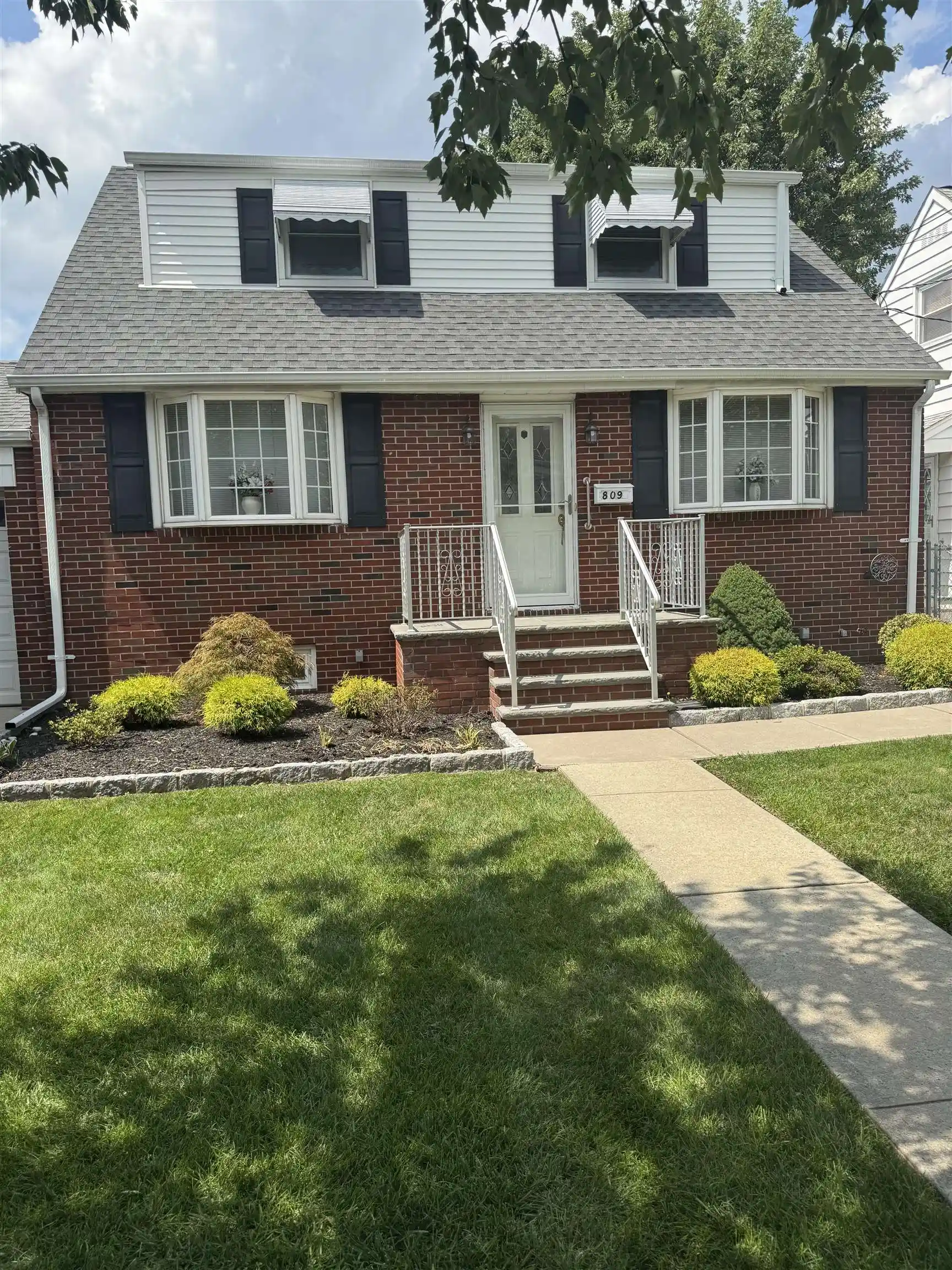 Photo 1 of Single family home for sale at 809 4th Street, Secaucus, NJ 07094 | MLS# 260016726 | Listing updated on 2026-10-02