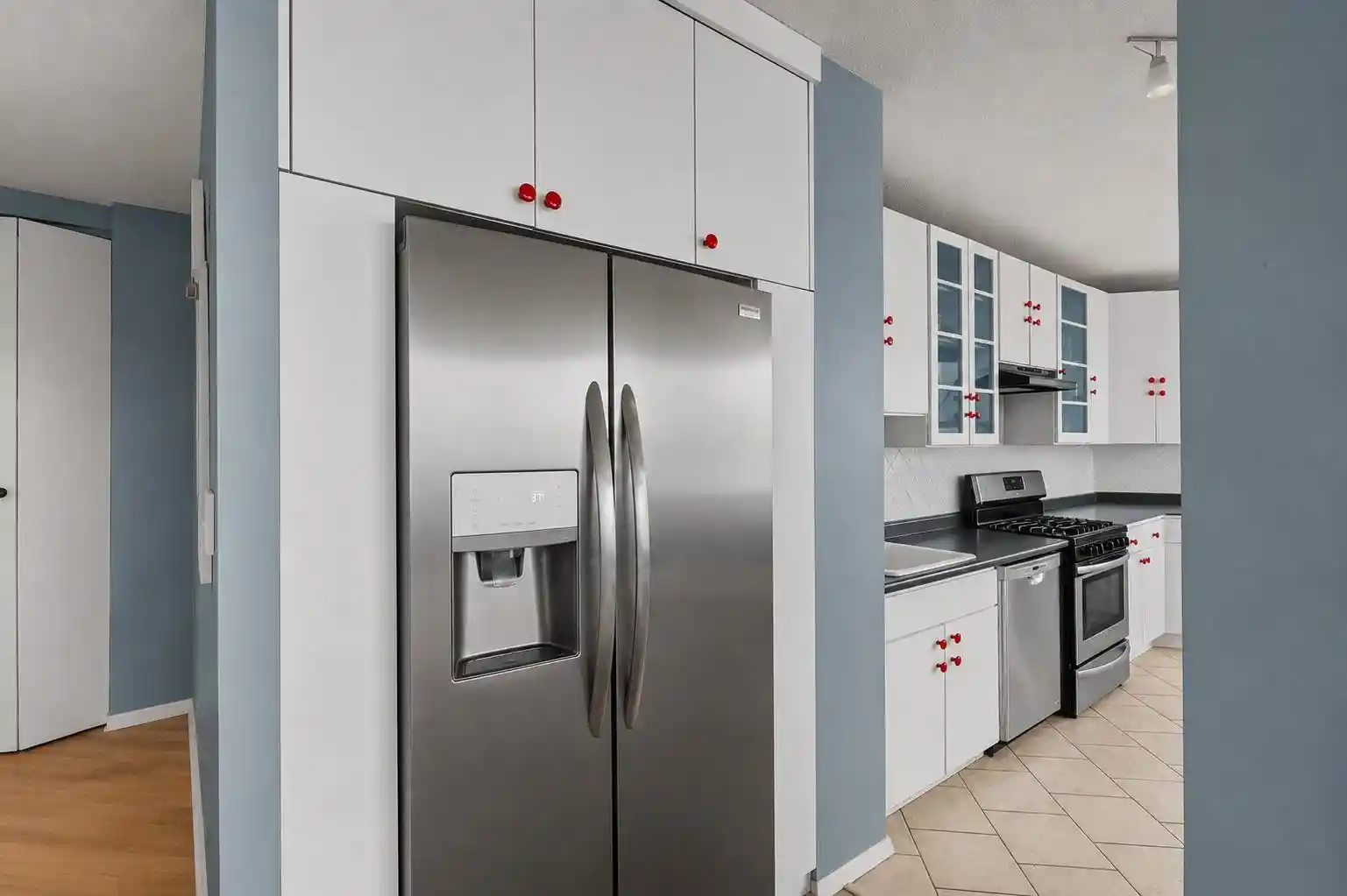 Photo 4 of Condo for sale at 7004 Boulevard E #10E, West New York, NJ 07093 | MLS# 260016763 | Listing updated on 2026-08-21