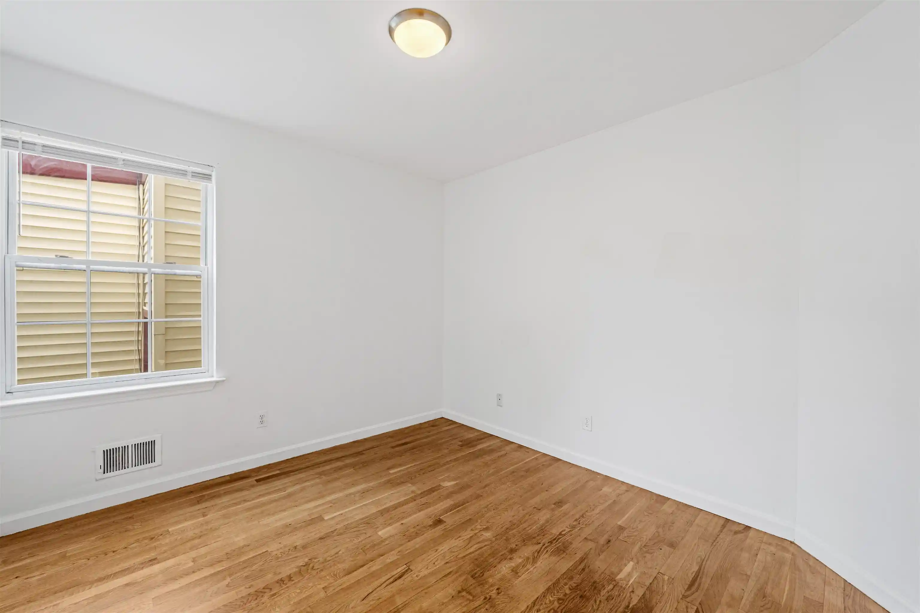 Photo 4 of House for sale at 101 Hague St, Jersey City, NJ 07307 | MLS# 260016832 | Listing updated on 2026-08-22