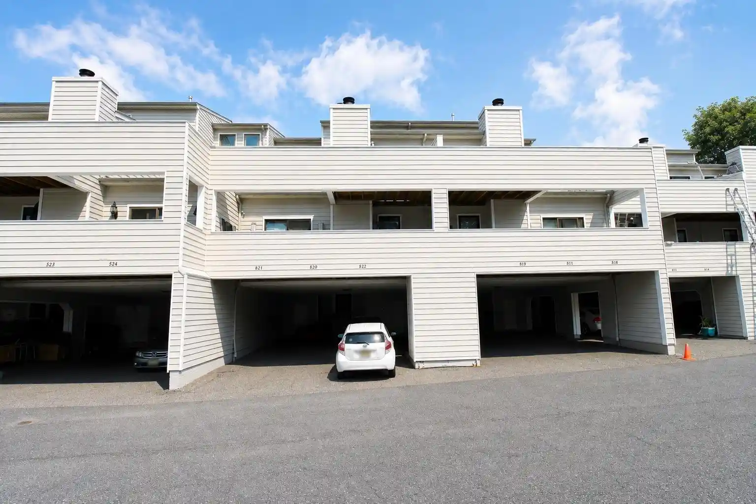 Photo 2 of Sale Pending at 820 Topsail Lane, Secaucus, NJ 07094 | MLS# 260016884 | Listing updated on 2026-09-08