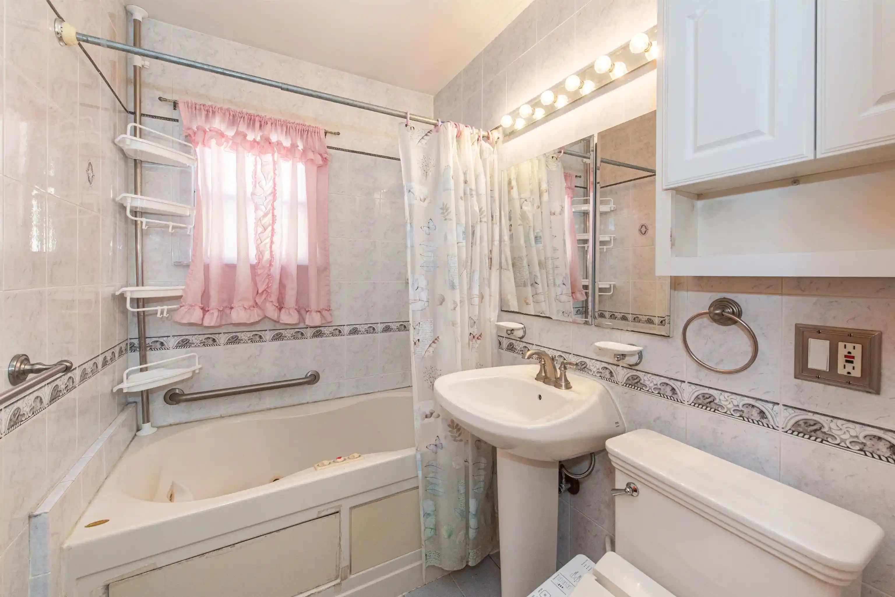 Photo 4 of Single family home for sale at 1456 76Th St, North Bergen, NJ 07047 | MLS# 260016908 | Listing updated on 2026-08-31