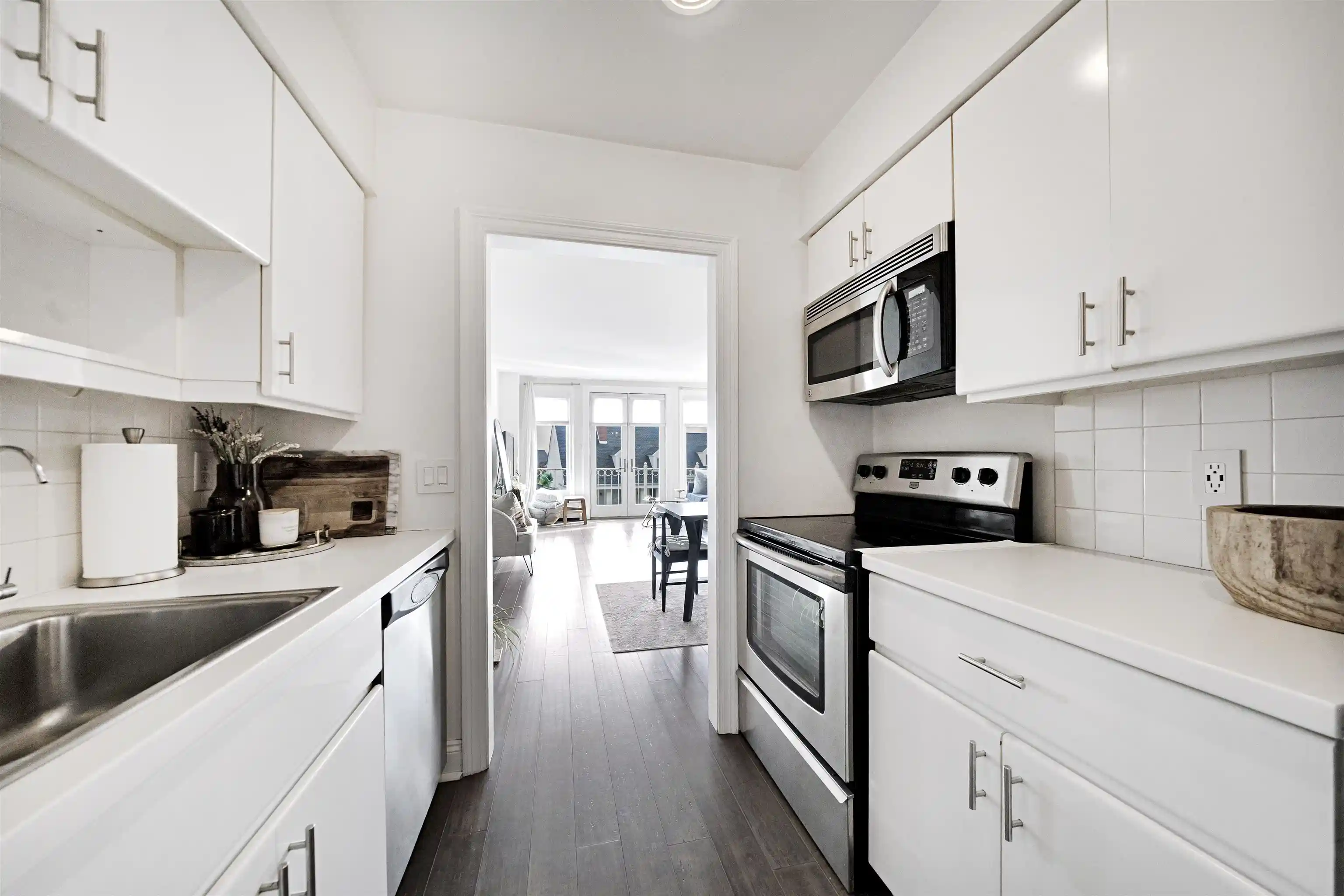2nd image of 204 Shearwater Ct West #33, Jersey City, NJ 07305 | MLS# 260016970