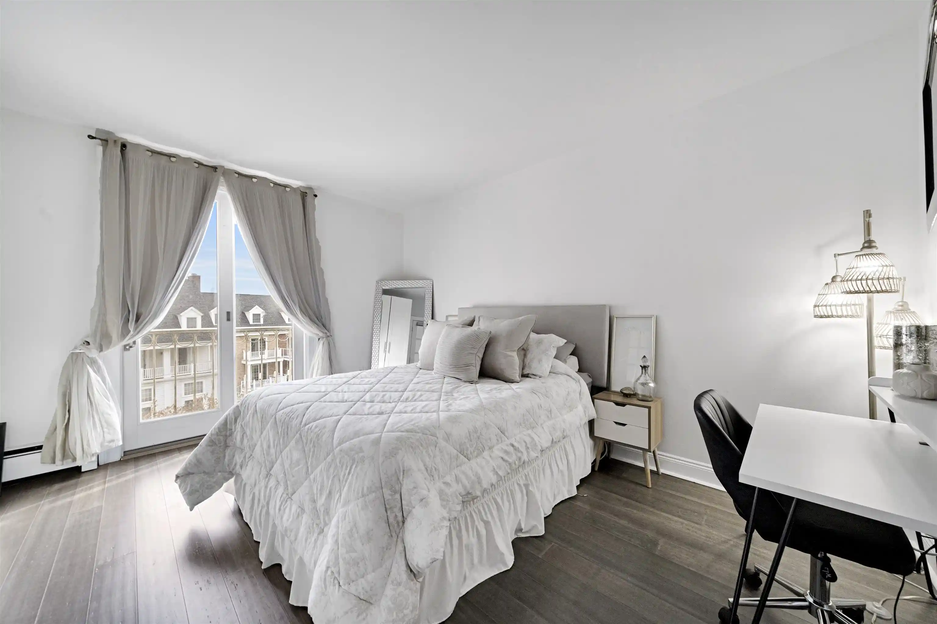 Photo 4 of Condo for sale at 204 Shearwater Ct West #33, Jersey City, NJ 07305 | MLS# 260016970 | Listing updated on 2026-09-21