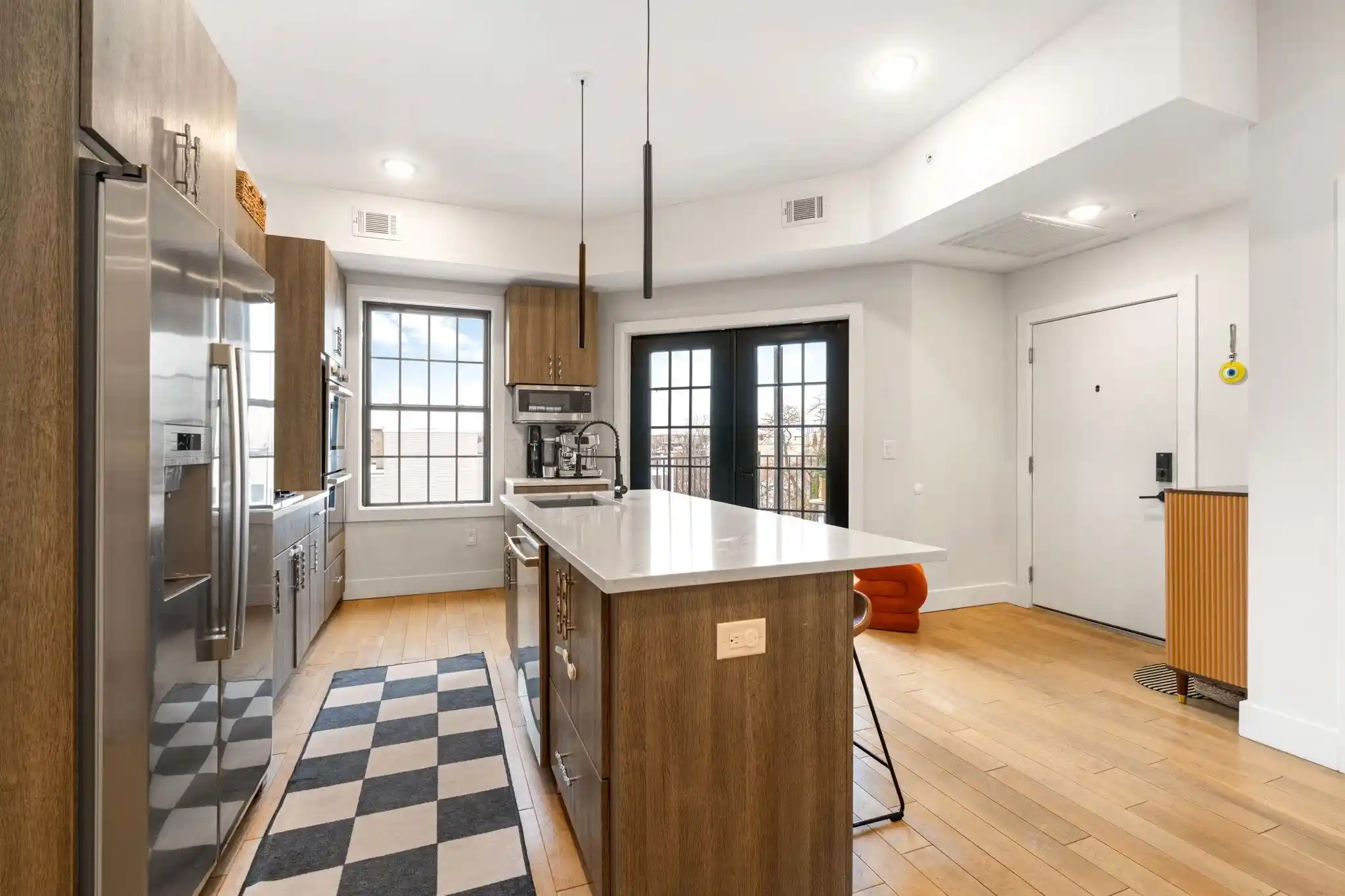 2nd image of 122 New York Ave, Jersey City, NJ 07307