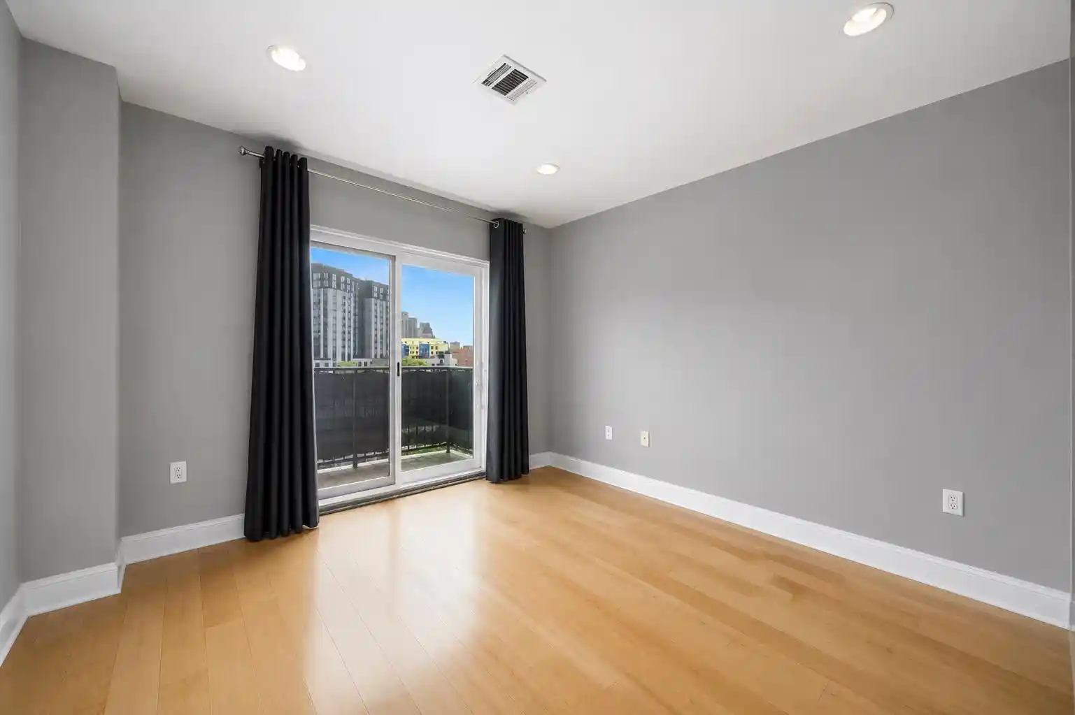 Photo 2 of Condo for sale at 769 Montgomery St #501, Jersey City, NJ 07306 | MLS# 260017021 | Listing updated on 2026-09-17
