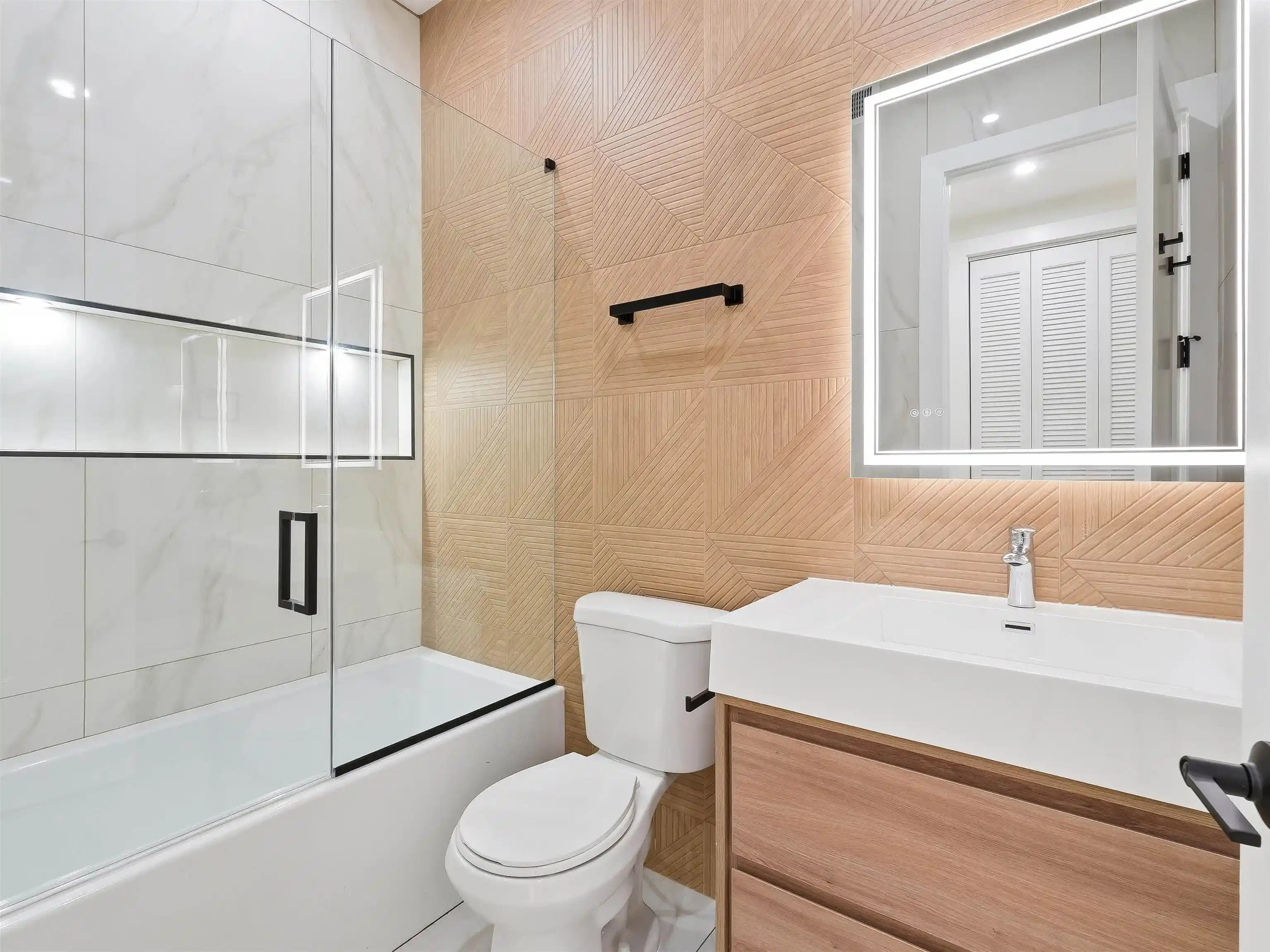 Photo 3 of Condo for sale at 152 Bleecker St #2, Jersey City, NJ 07307 | MLS# 260017071 | Listing updated on 2026-09-16