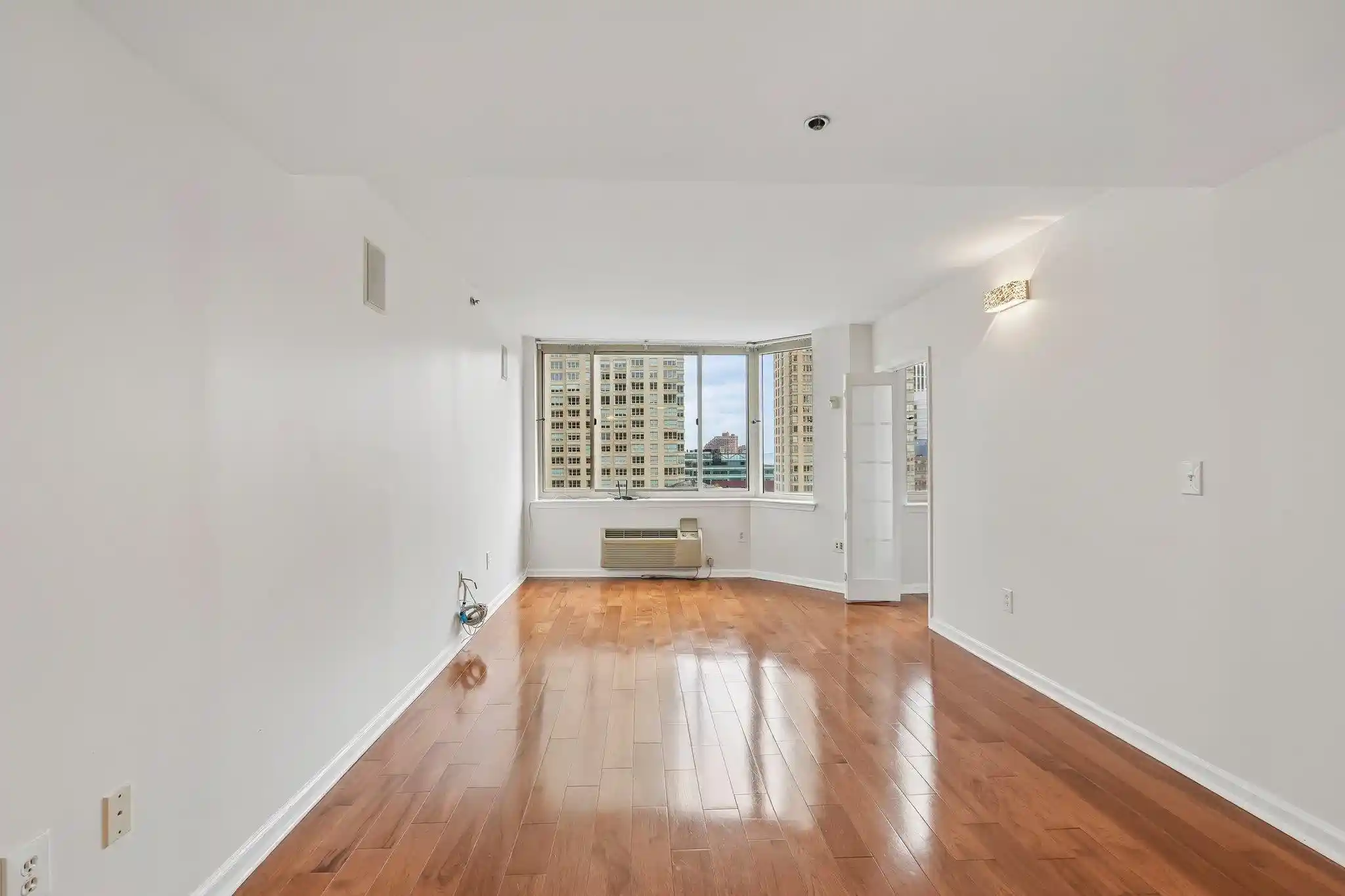 Listing Photo 3 - Condo for sale in building located at 1 2Nd St, Jersey City, NJ 07302 - Unit #1503