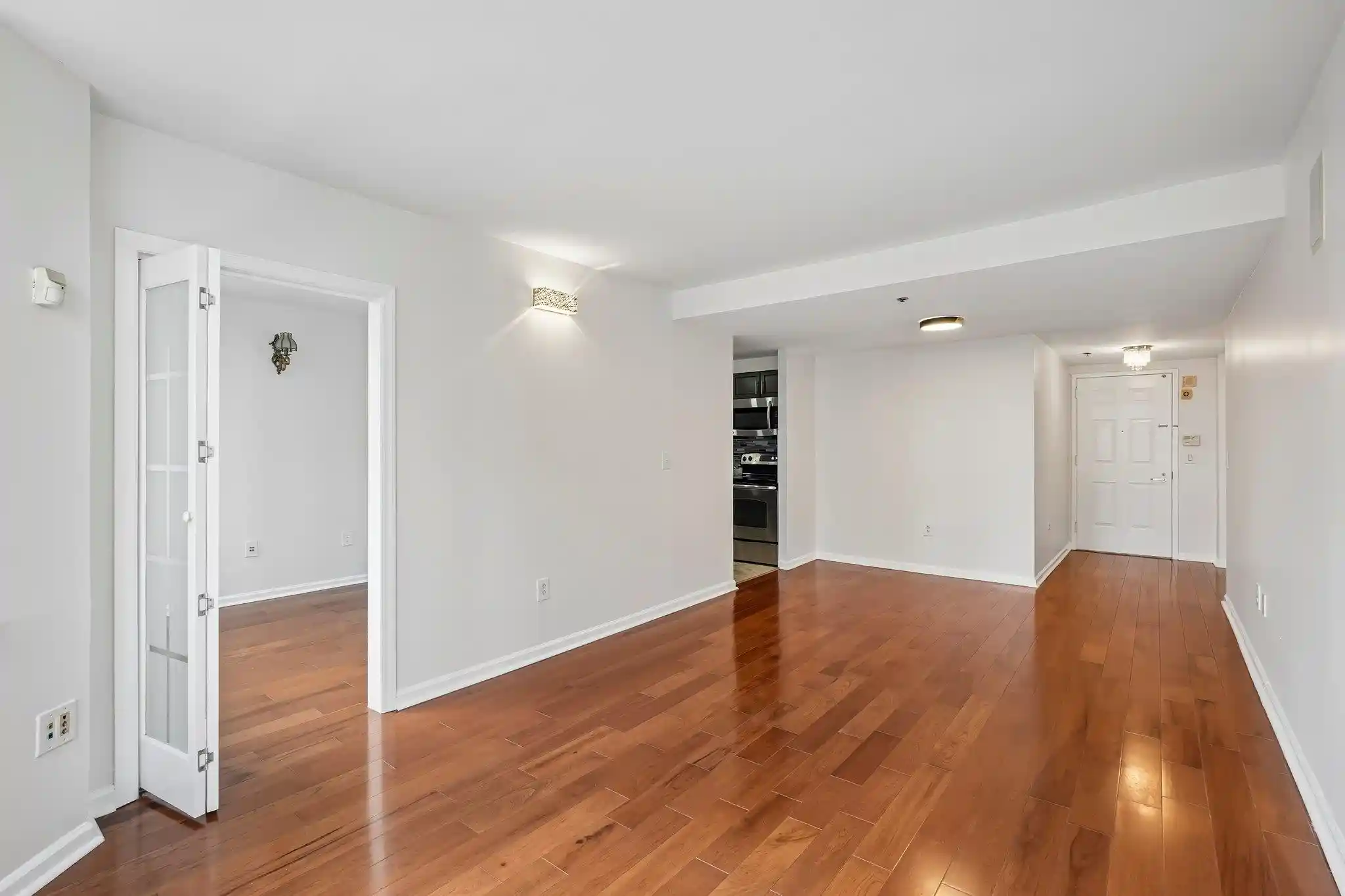 Listing Photo 4 - Condo for sale in building located at 1 2Nd St, Jersey City, NJ 07302 - Unit #1503