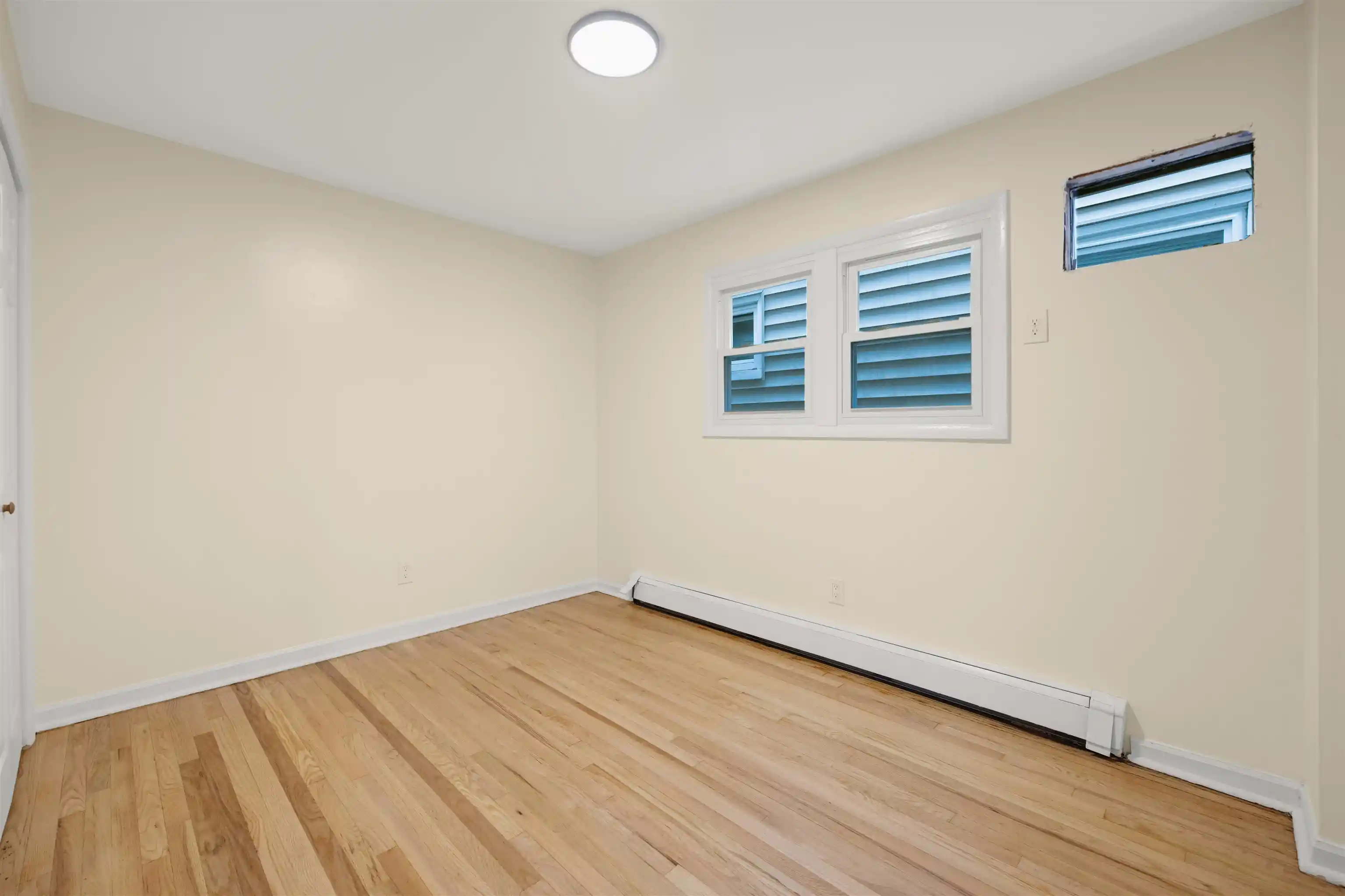 Photo 3 of House for sale at 510 Lincoln St, Union City, NJ 07087 | MLS# 260017118 | Listing updated on 2026-09-17