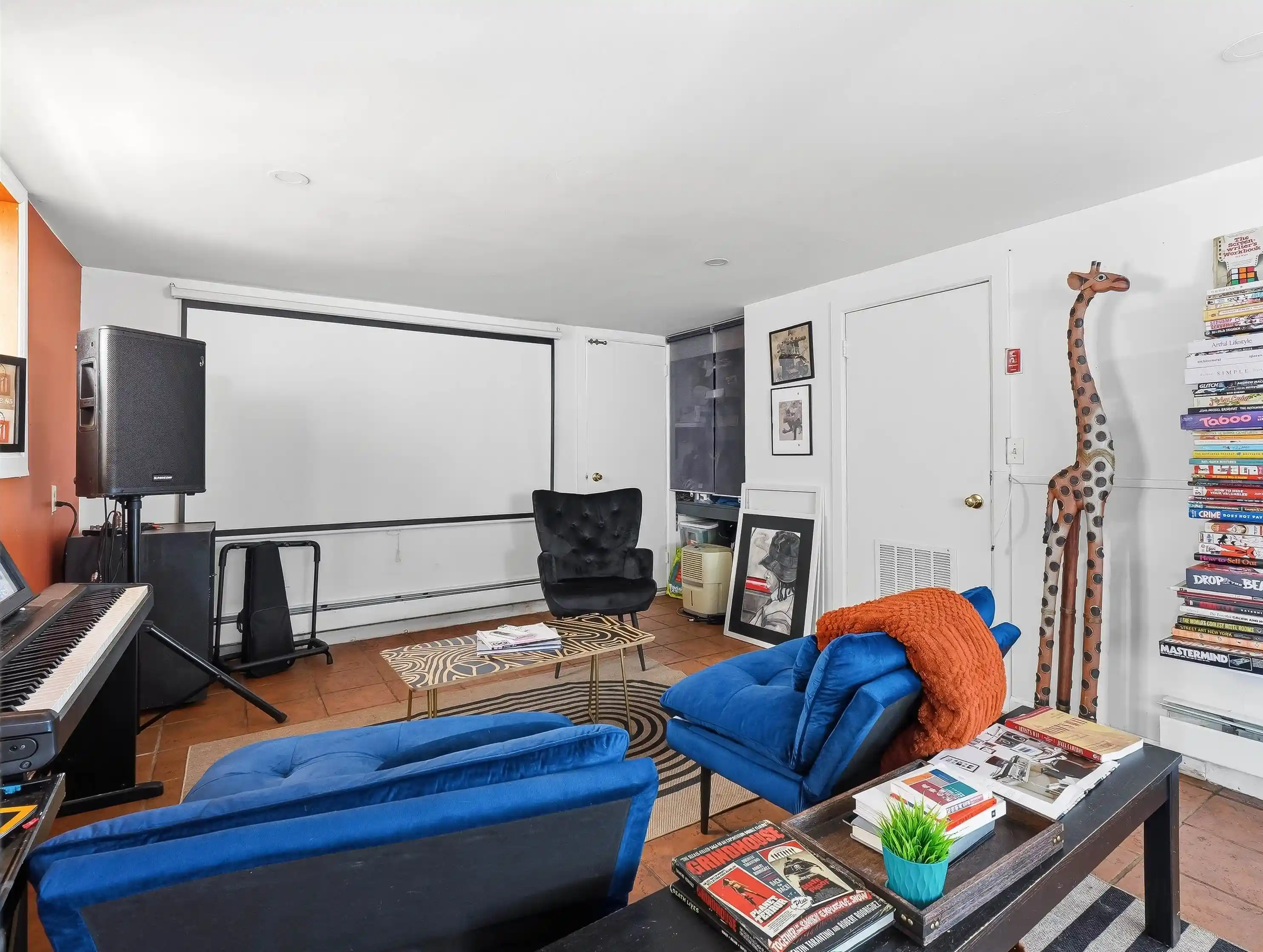 Photo 3 of Single family home for sale at 211 Plainfield Ave, Jersey City, NJ 07306 | MLS# 260017120 | Listing updated on 2026-09-07