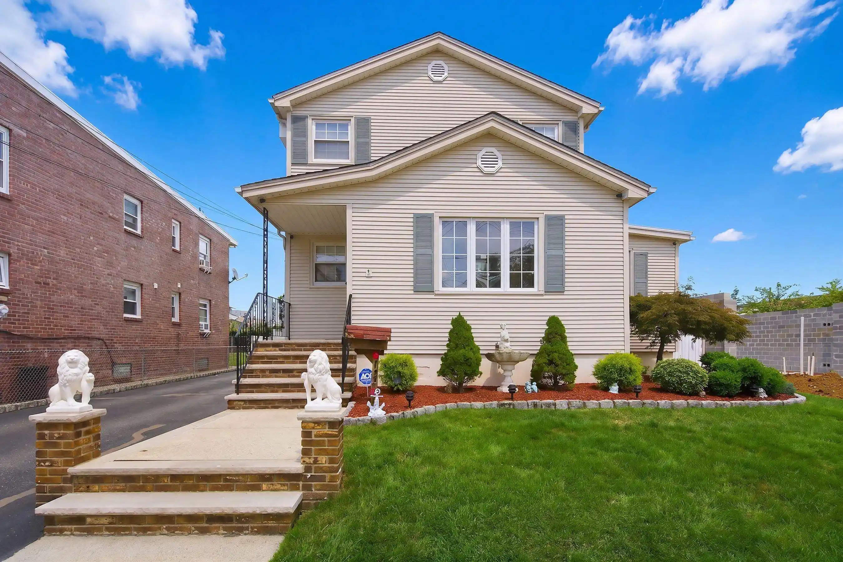 Photo 1 of Single family home for sale at 752 Forest St, Kearny, NJ 07032 | MLS# 260017126 | Listing updated on 2026-09-14