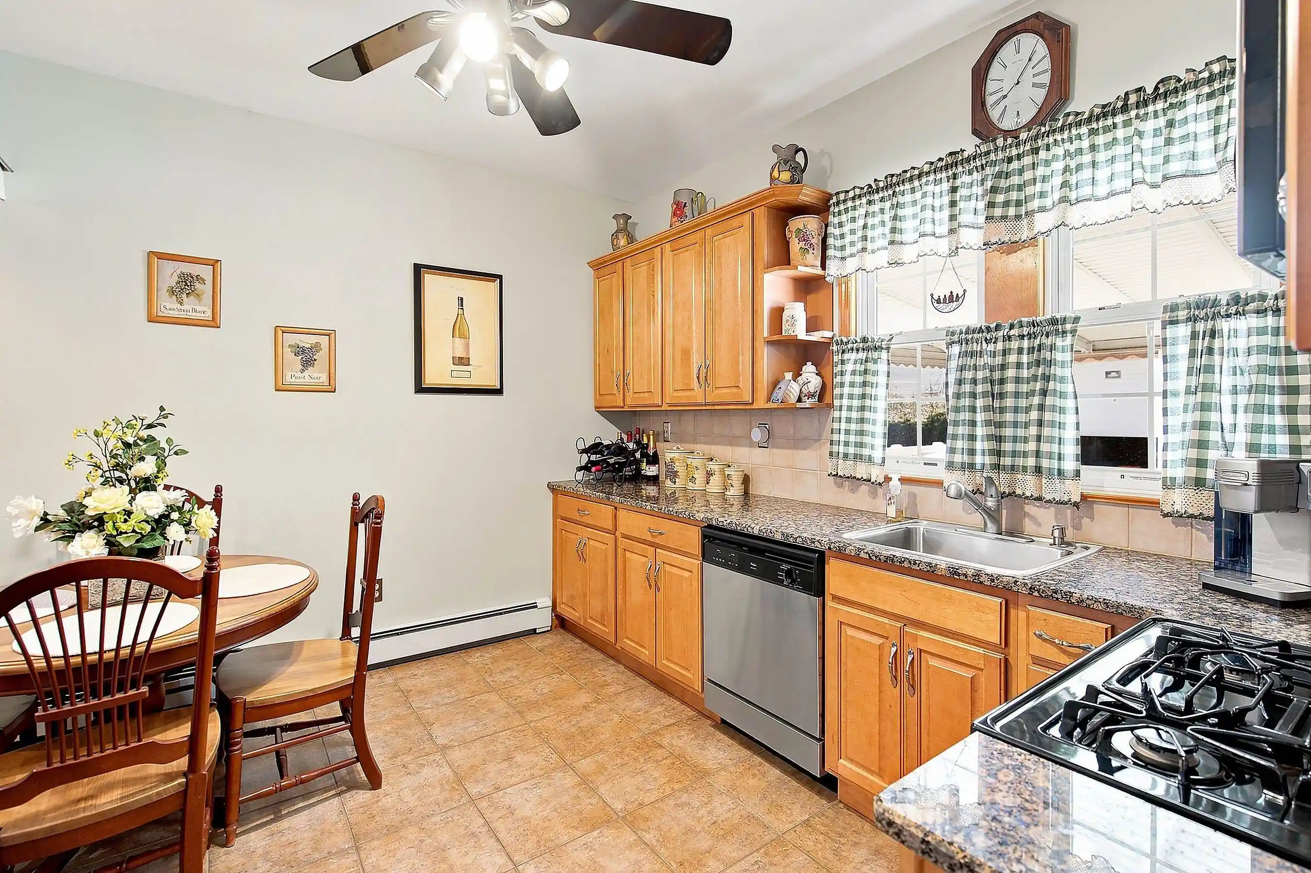 Photo 3 of Single family home for sale at 752 Forest St, Kearny, NJ 07032 | MLS# 260017126 | Listing updated on 2026-09-14