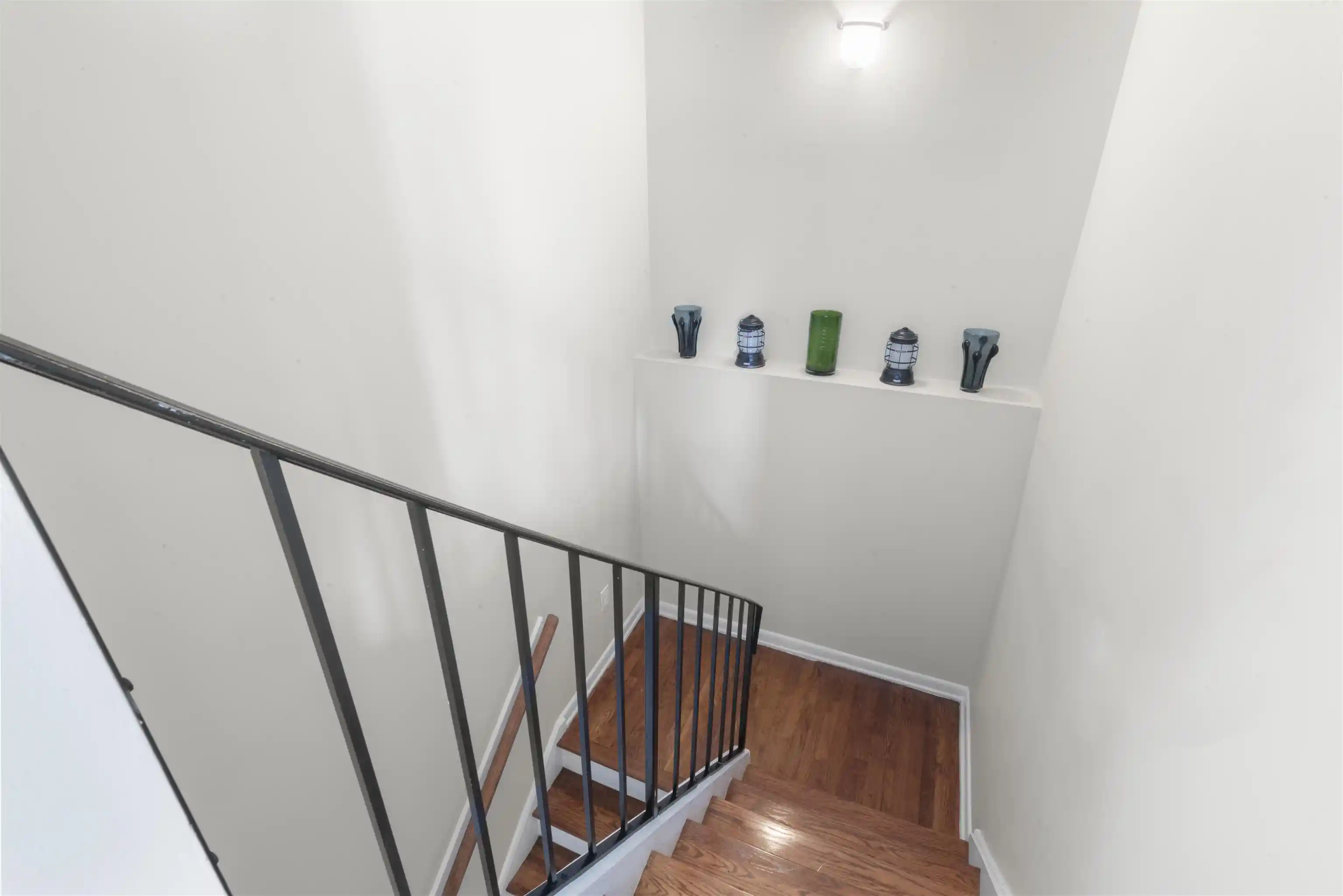 Photo 3 of Sale Pending at 187 Wayne St Wayne St #C405, Jersey City, NJ 07302 | MLS# 260017230 | Listing updated on 2026-09-14