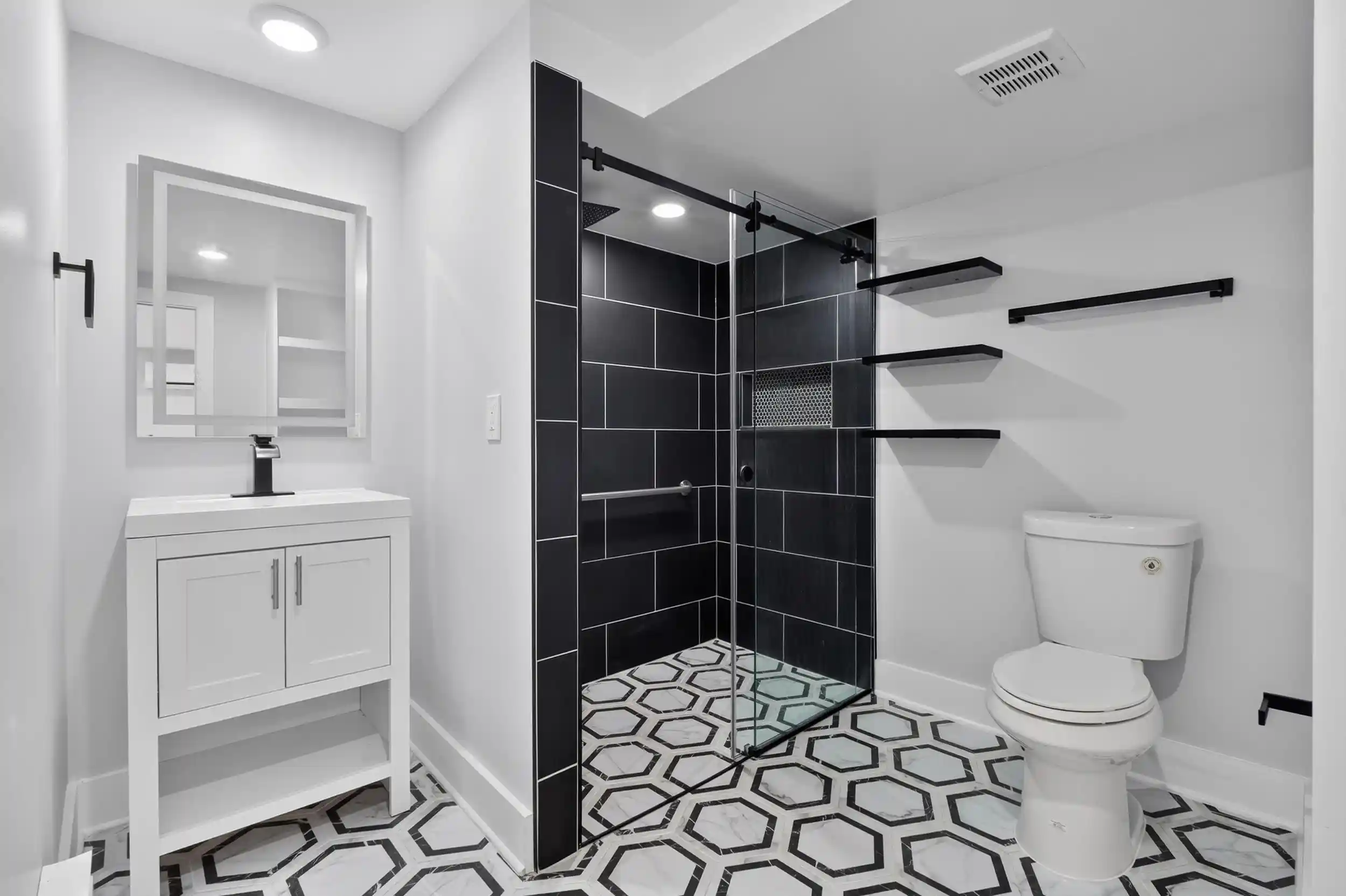 3rd image of 933A Summit Ave #1, Jersey City, NJ 07307 | MLS# 260017244