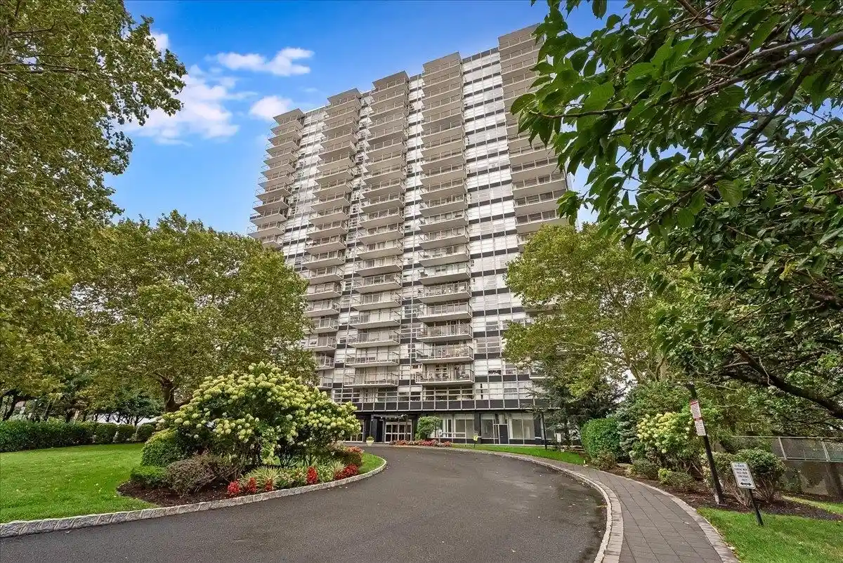 Townhouse for sale at 6050 Kennedy Blvd #15G, West New York, NJ 07093 | MLS# 260017275