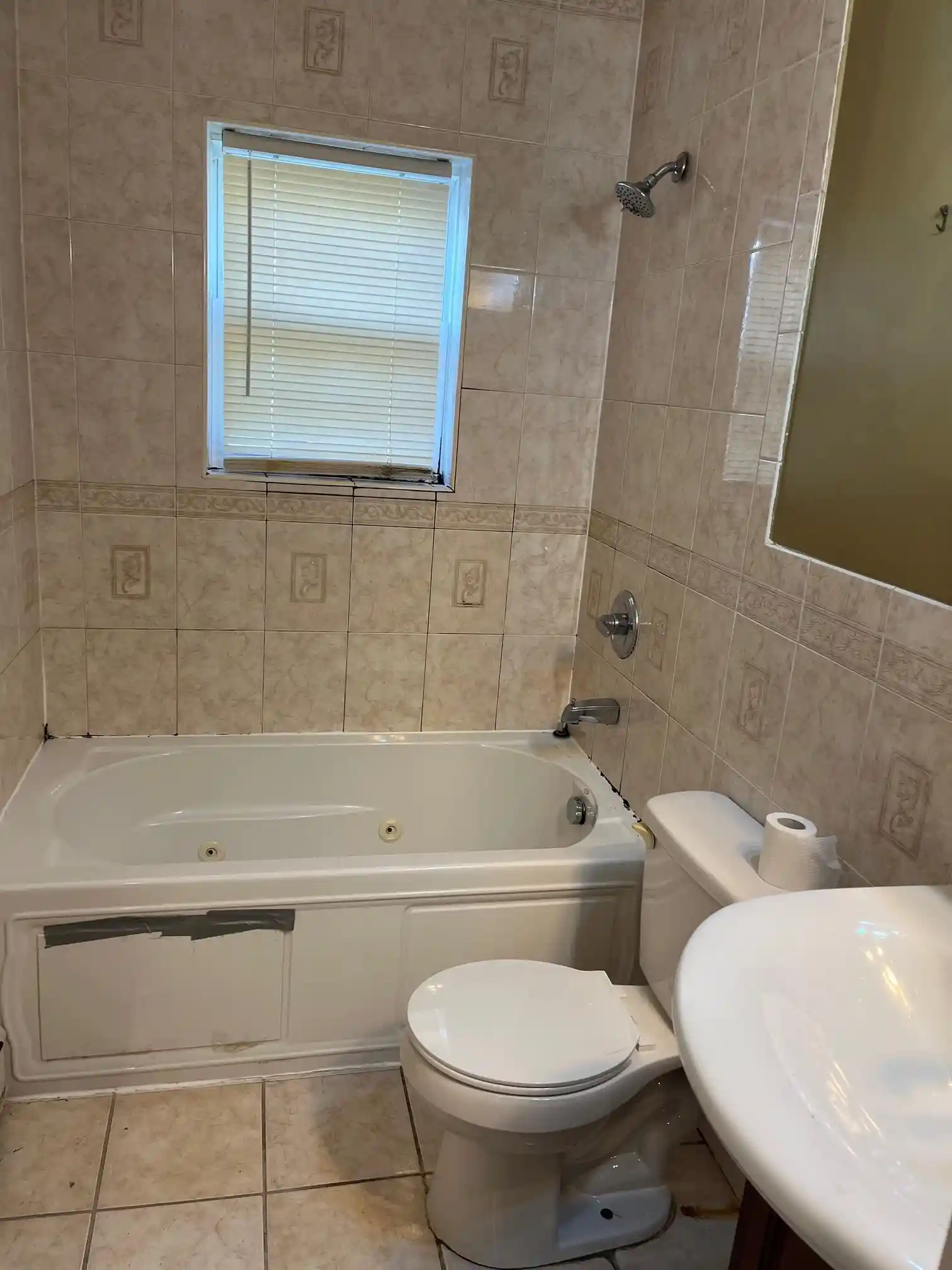 Listing Photo 5 - Condo for sale in building located at 227 Halladay St, Jersey City, NJ 07304 - Unit #1L