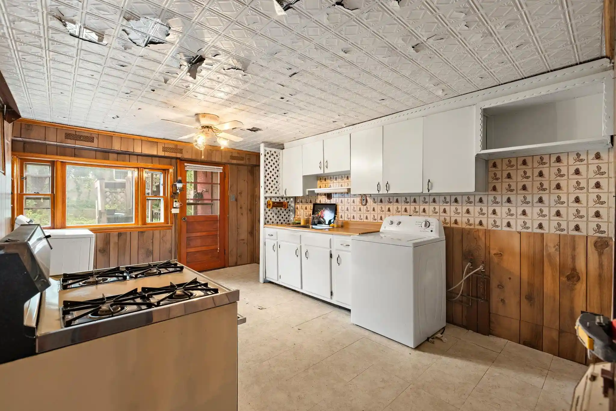 Listing Photo 4 - Condo for sale in building located at 30 Lincoln St, Jersey City, NJ 07307