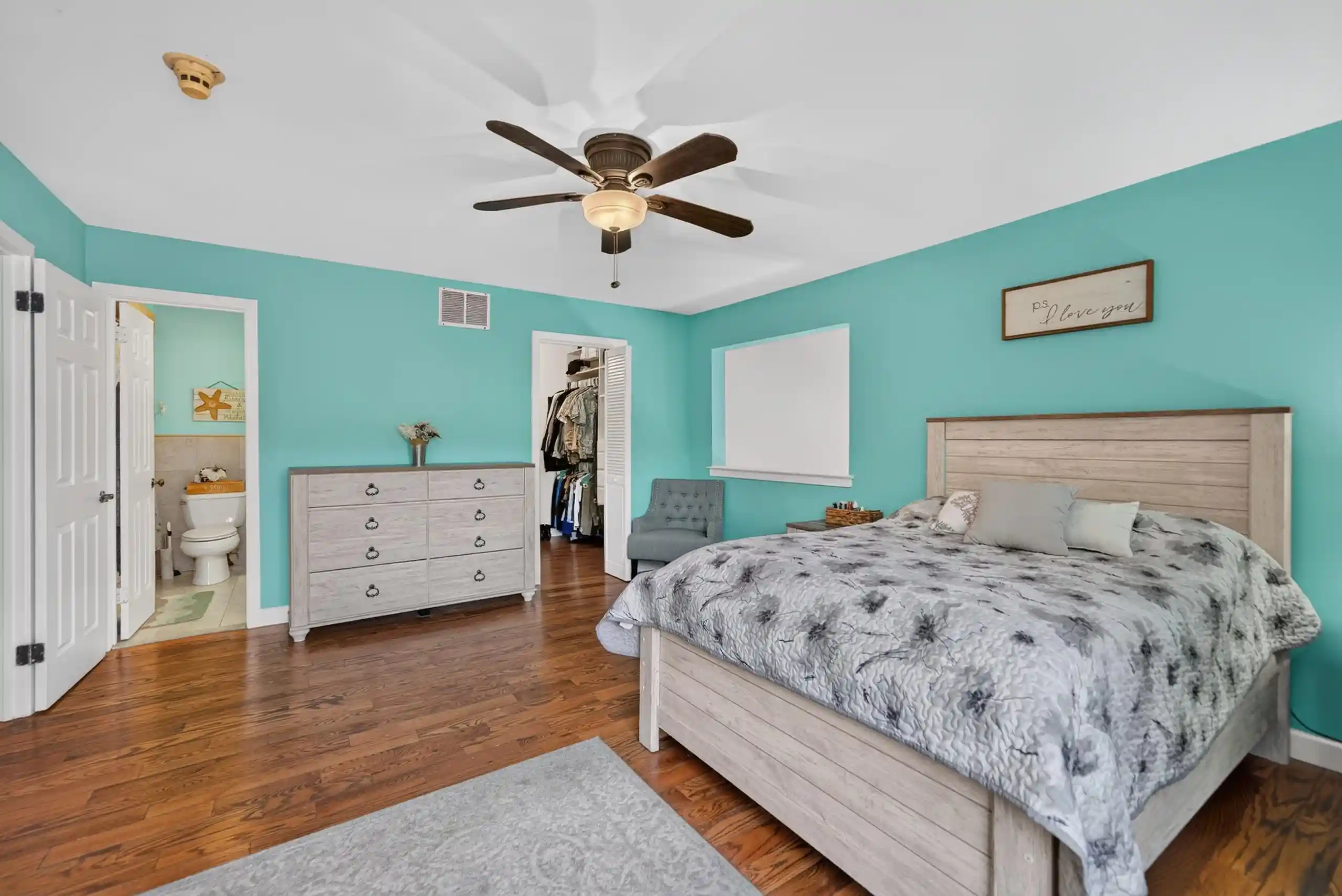 Photo 4 of Townhouse for sale at 586 Sanderling Ct, Secaucus, NJ 07094 | MLS# 260017379 | Listing updated on 2026-09-18