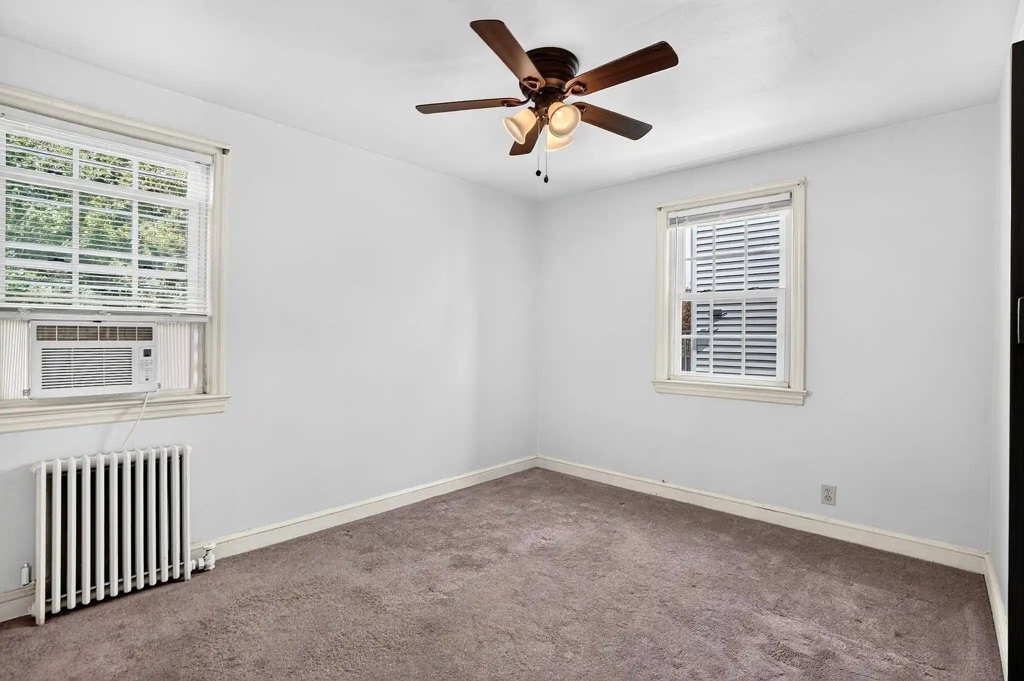 Photo 3 of Sale Pending at 7 Bond Pl, North Arlington, NJ 07031 | MLS# 260017487 | Listing updated on 2026-09-10