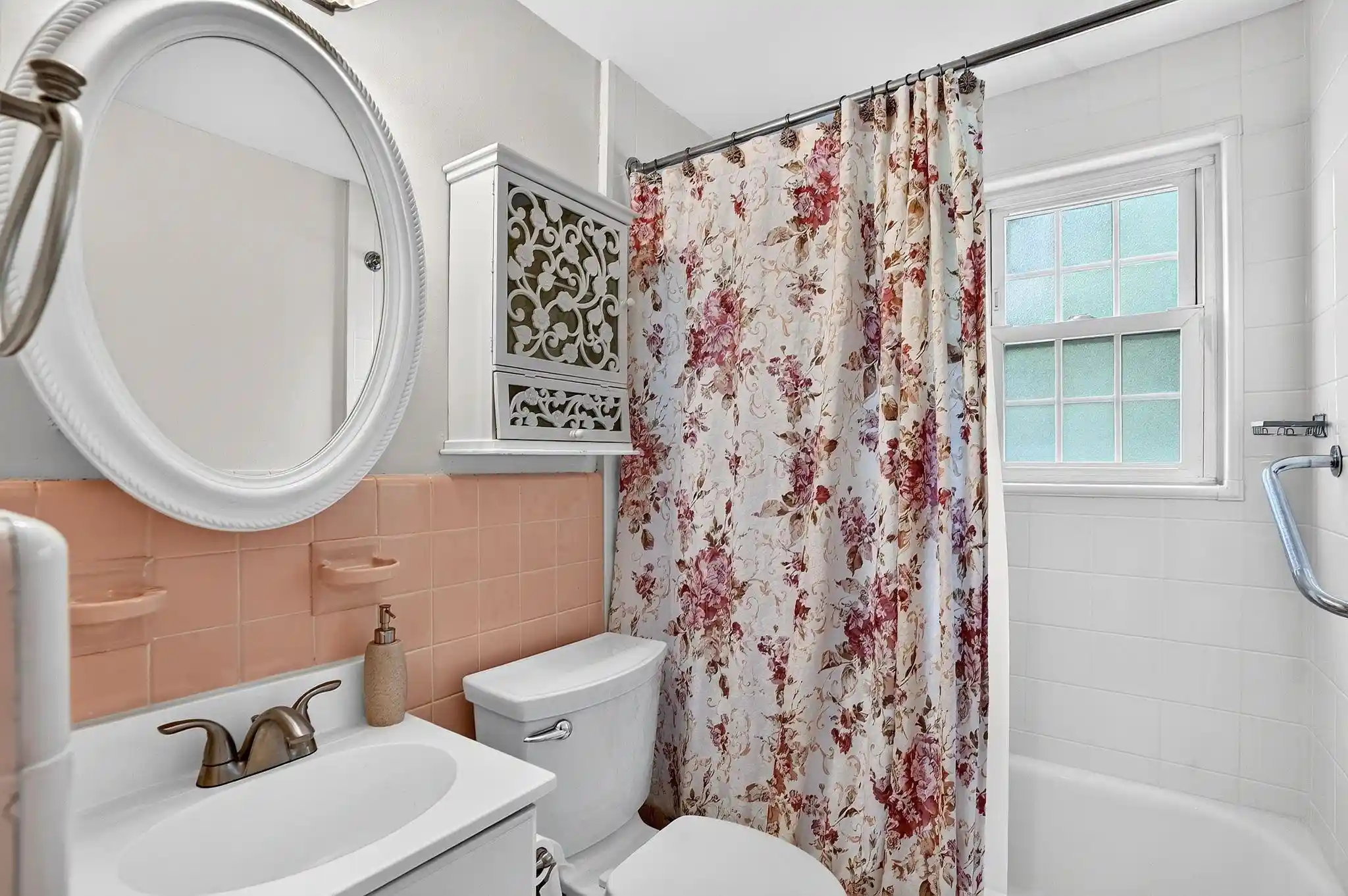 Photo 4 of Sale Pending at 7 Bond Pl, North Arlington, NJ 07031 | MLS# 260017487 | Listing updated on 2026-09-10