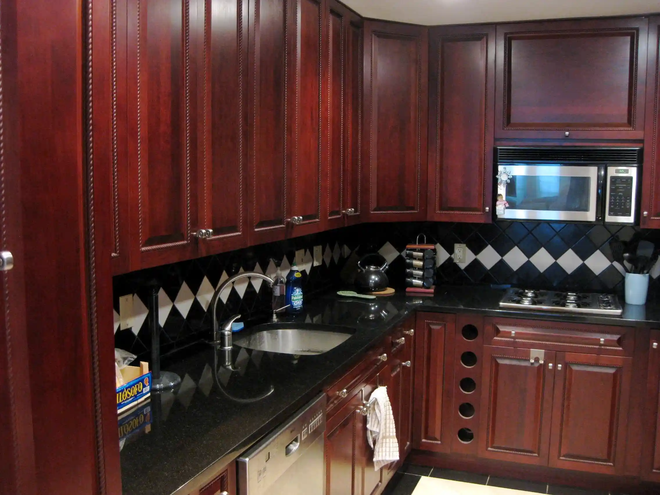 Photo 4 of Townhouse for sale at 46 Walnut St, Jersey City, NJ 07305 | MLS# 260017563 | Listing updated on 2026-09-10