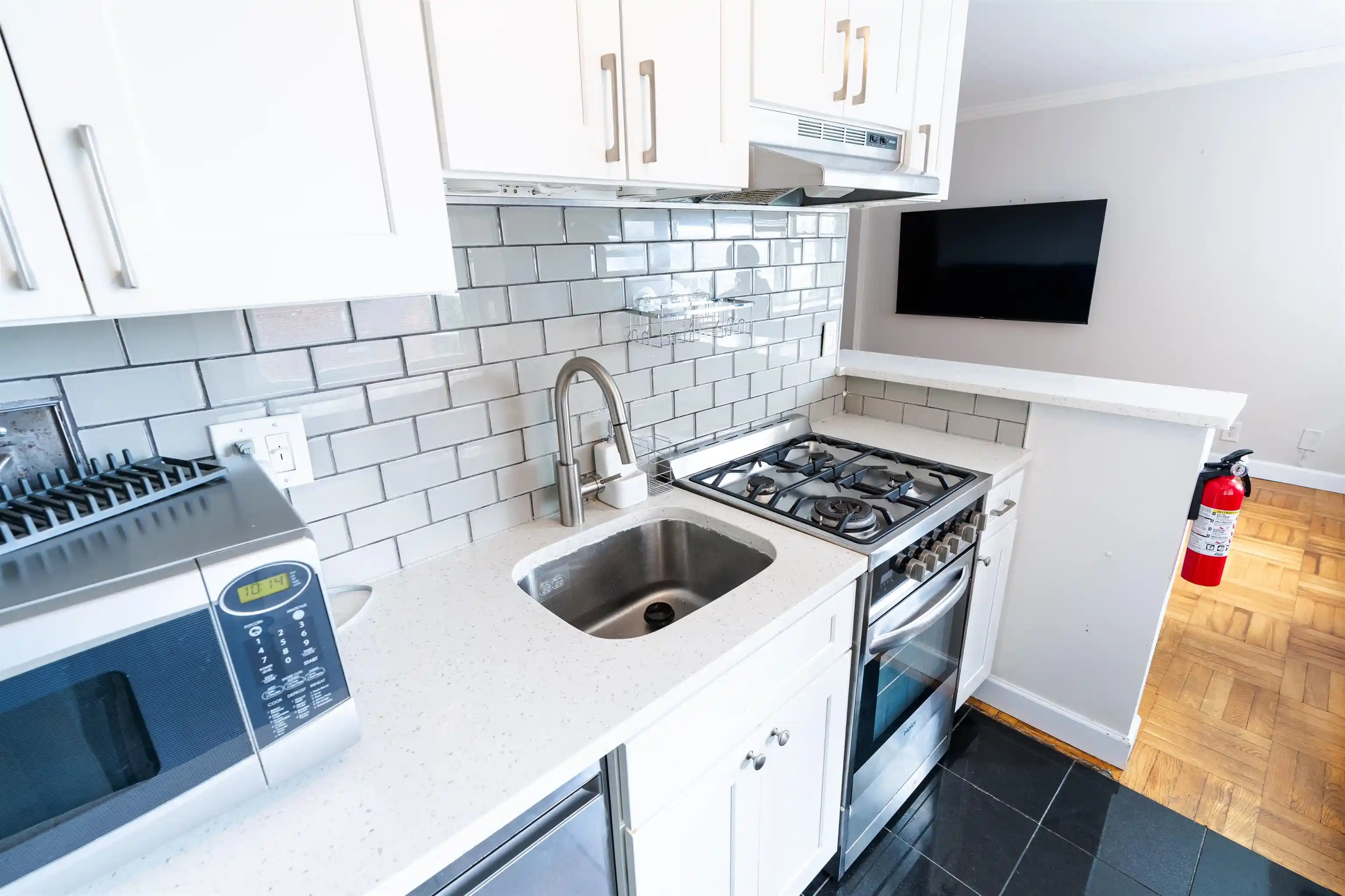 Photo 3 of Condo for sale at 6515 Boulevard #3H, West New York, NJ 07093 | MLS# 260017587 | Listing updated on 2026-09-03