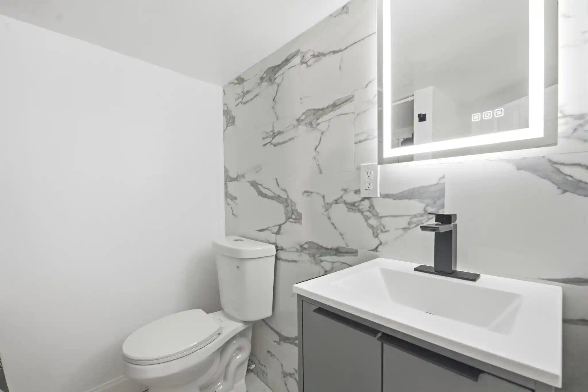 Photo 4 of Single family home for sale at 139 West 51st St, Bayonne, NJ 07002 | MLS# 260017660 | Listing updated on 2026-09-03