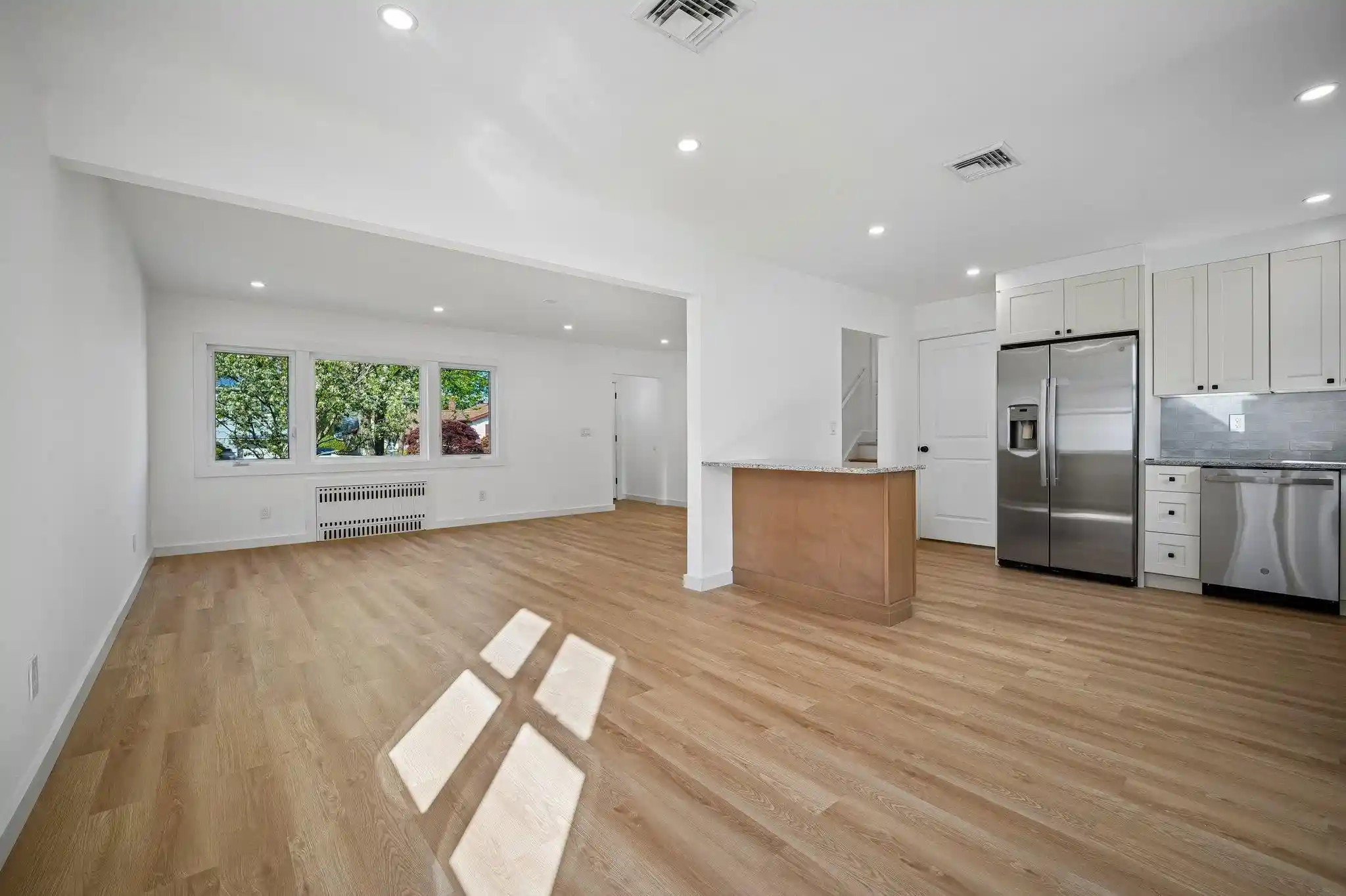 Photo 3 of Single family home for sale at 27 Mountainview Dr, Clifton, NJ 07013 | MLS# 260017751 | Listing updated on 2026-09-18