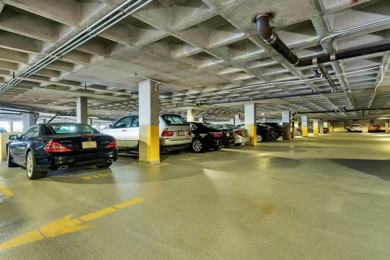 Listing Photo 5 - Condo for sale in building located at 2138 Harmon Cvs Tower, Secaucus Town, NJ 07094-1748
