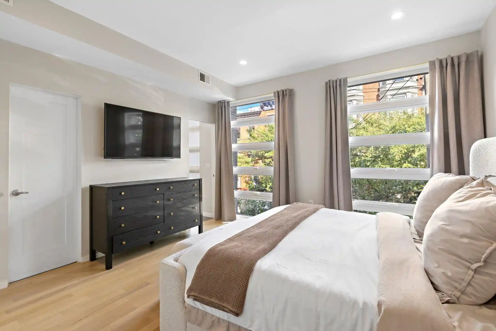 Listing Photo 4 - Condo for sale in building located at 116 Bloomfield St, Hoboken, NJ 07030 - Unit #2