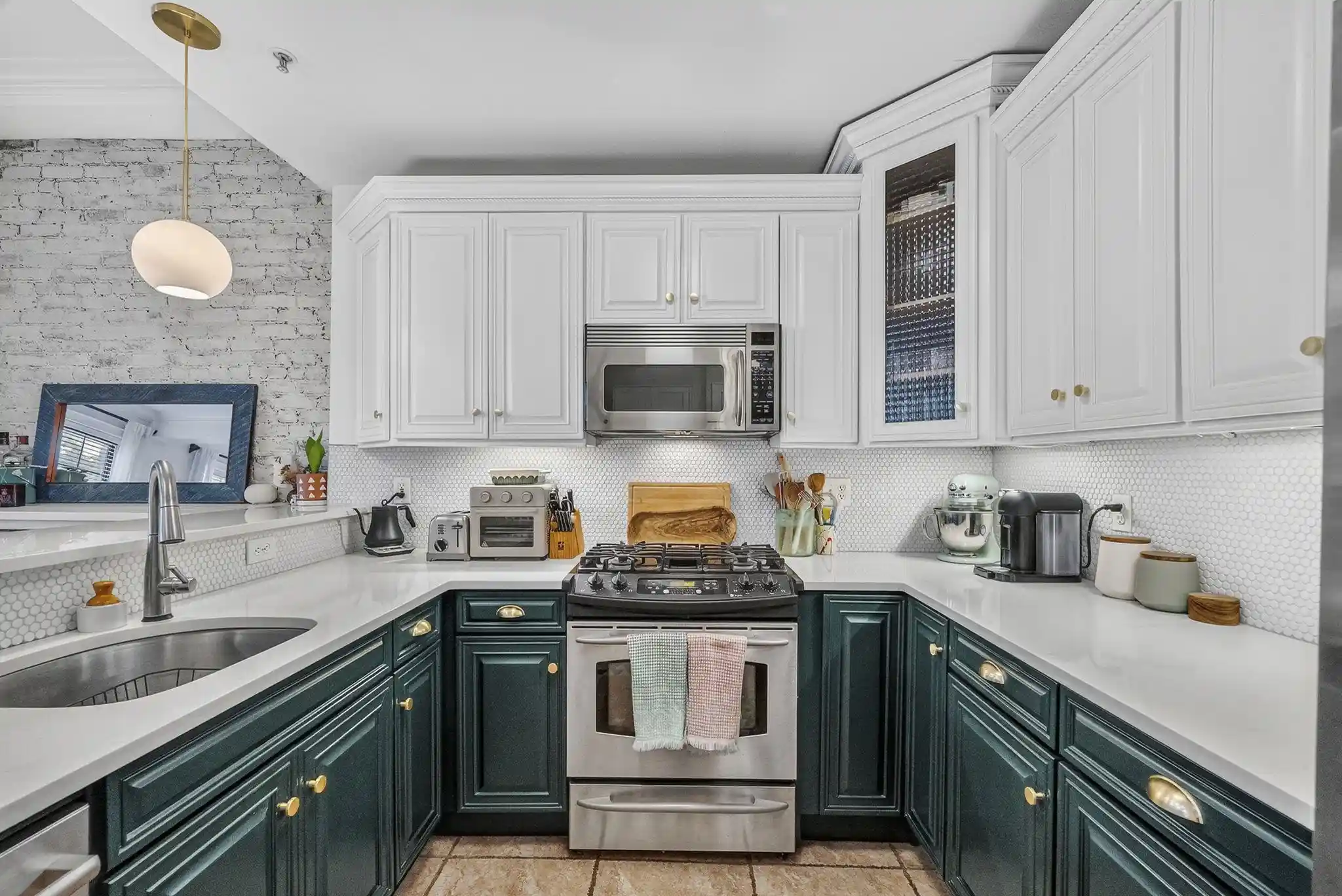 Photo 2 of Condo for sale at 121 Bloomfield St #2, Hoboken, NJ 07030 | MLS# 260017903 | Listing updated on 2026-09-14