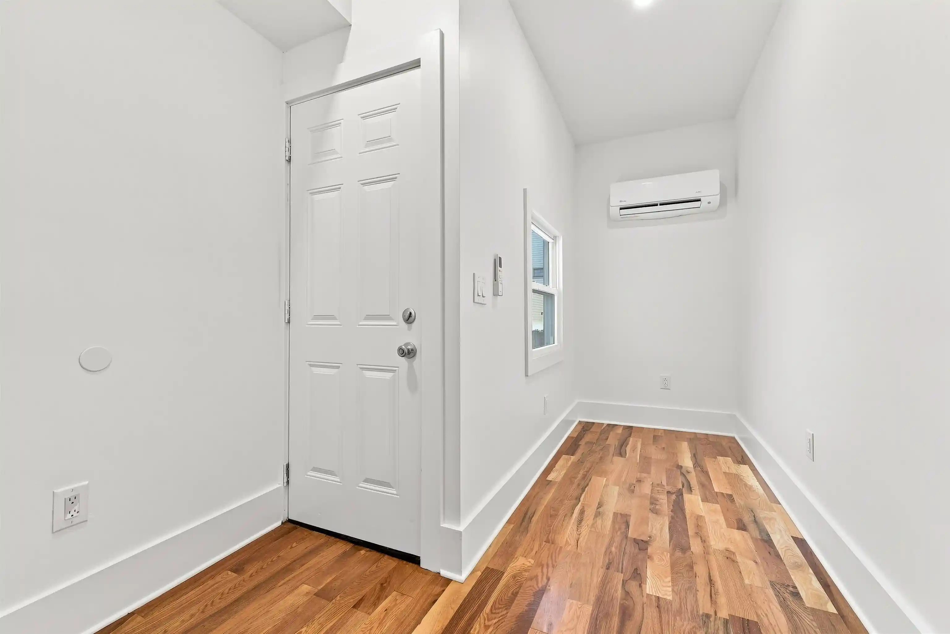 Photo 3 of Multi family home for sale at 286 Halladay St, Jersey City, NJ 07304 | MLS# 260018023 | Listing updated on 2026-09-13