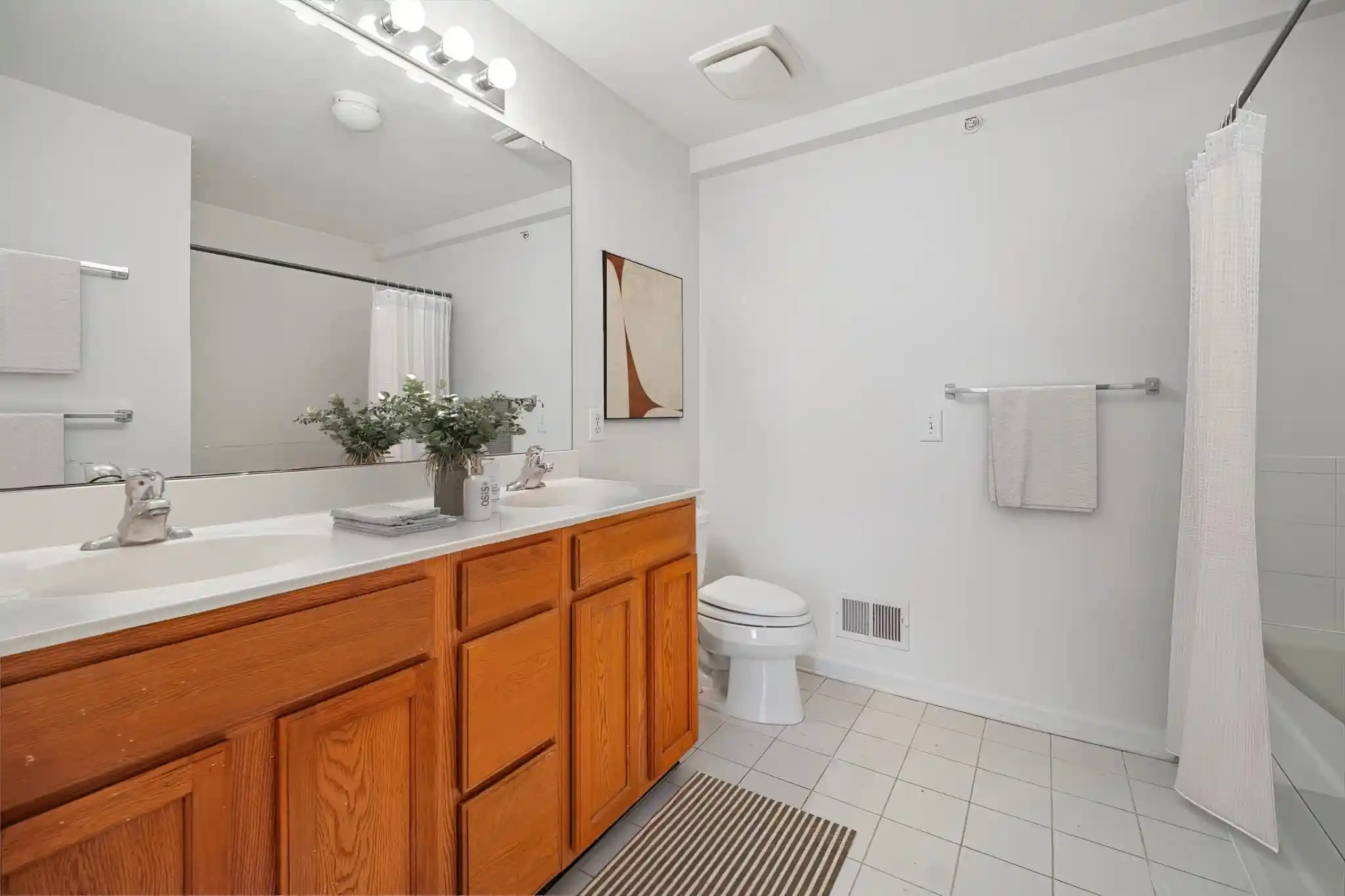 Photo 2 of Sale Pending at 3 Tottenham Ct, Jersey City, NJ 07305 | MLS# 260018026 | Listing updated on 2026-09-22