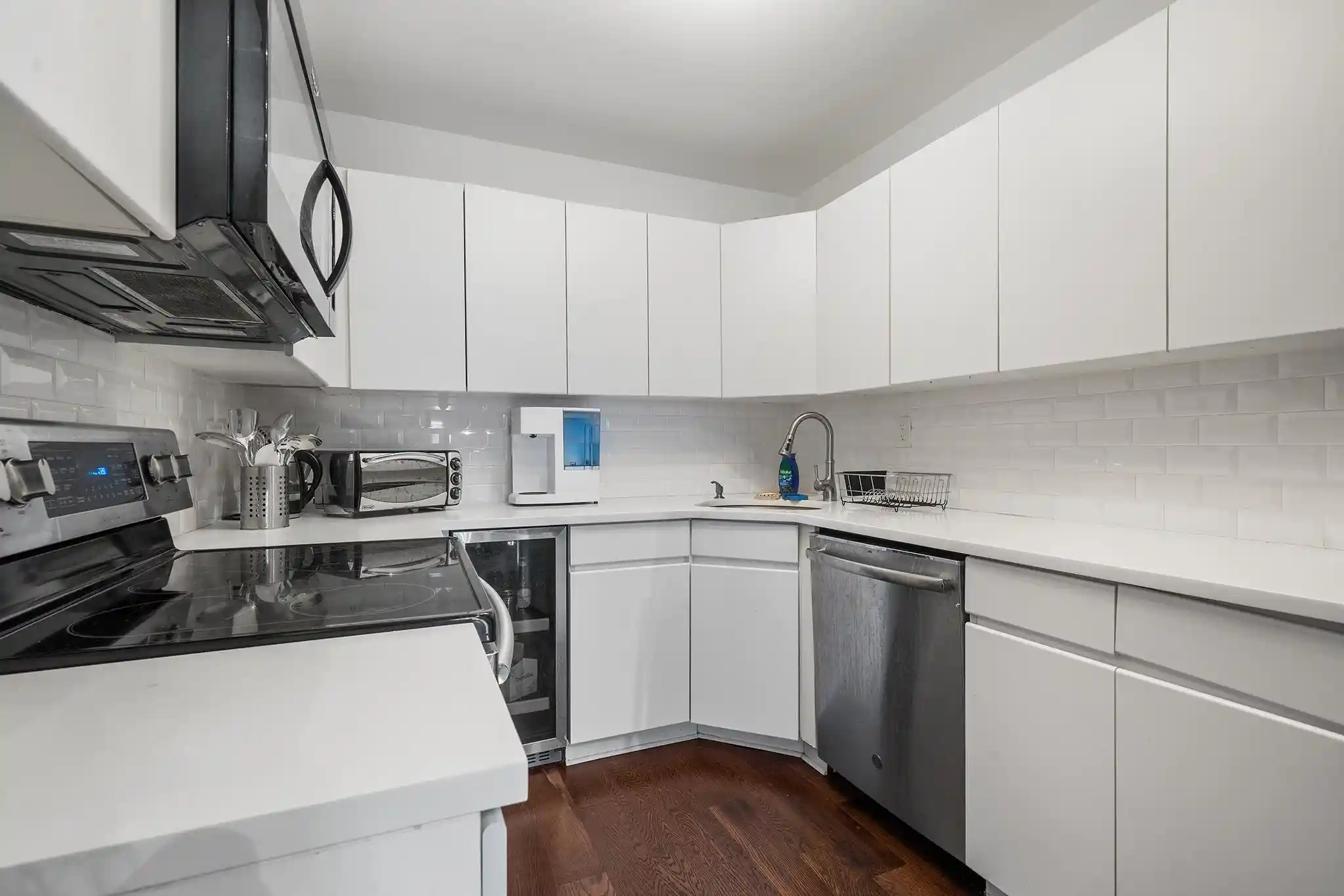 Photo 3 of Condo for sale at 1 Greene St #511, Jersey City, NJ 07302 | MLS# 260018056 | Listing updated on 2026-09-09