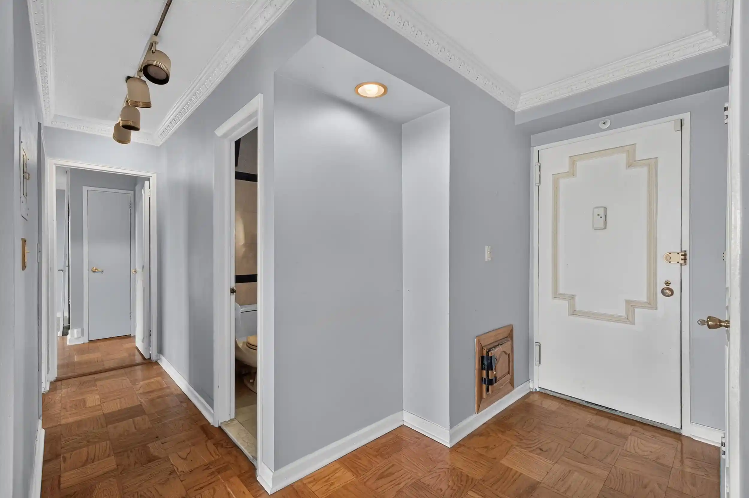 Listing Photo 4 - Condo for sale in building located at 201St St Paul Ave, Jersey City, NJ 07306 - Unit #6T