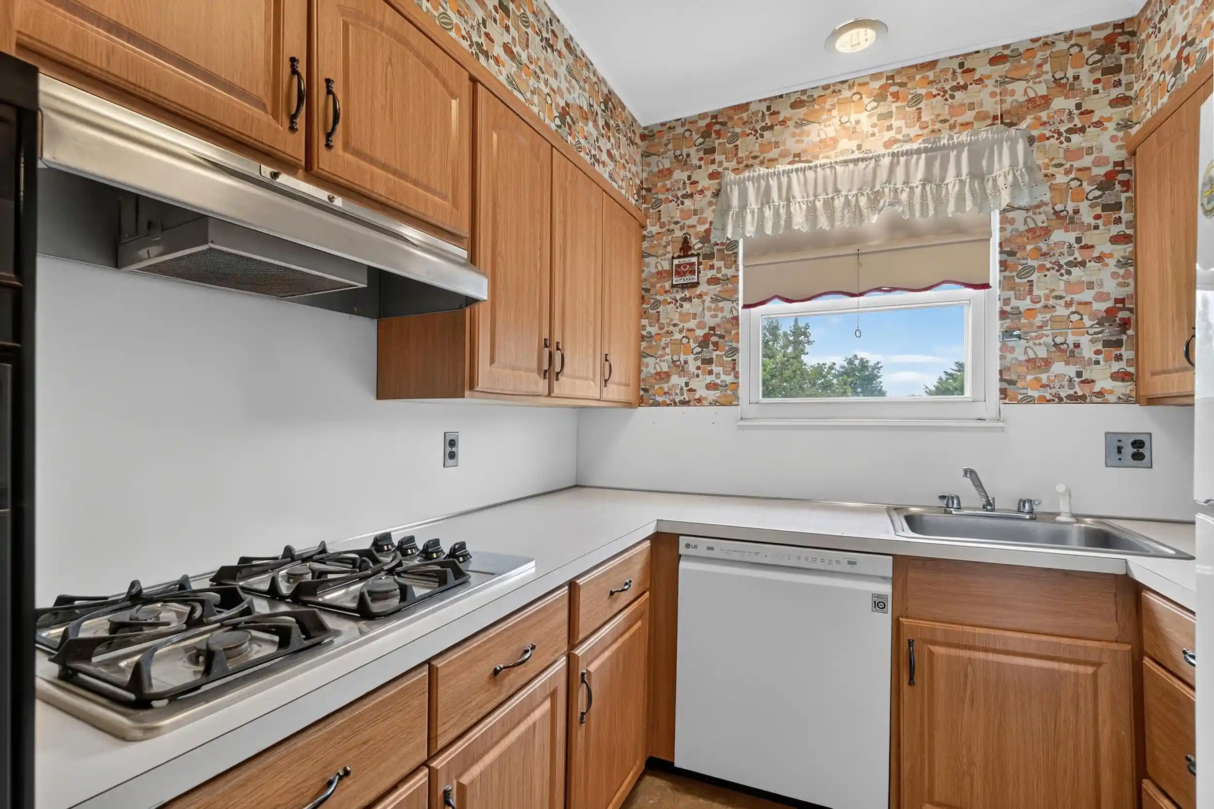 Photo 2 of Condo for sale at 795 Ave C #301, Bayonne, NJ 07002 | MLS# 260018075 | Listing updated on 2026-09-14