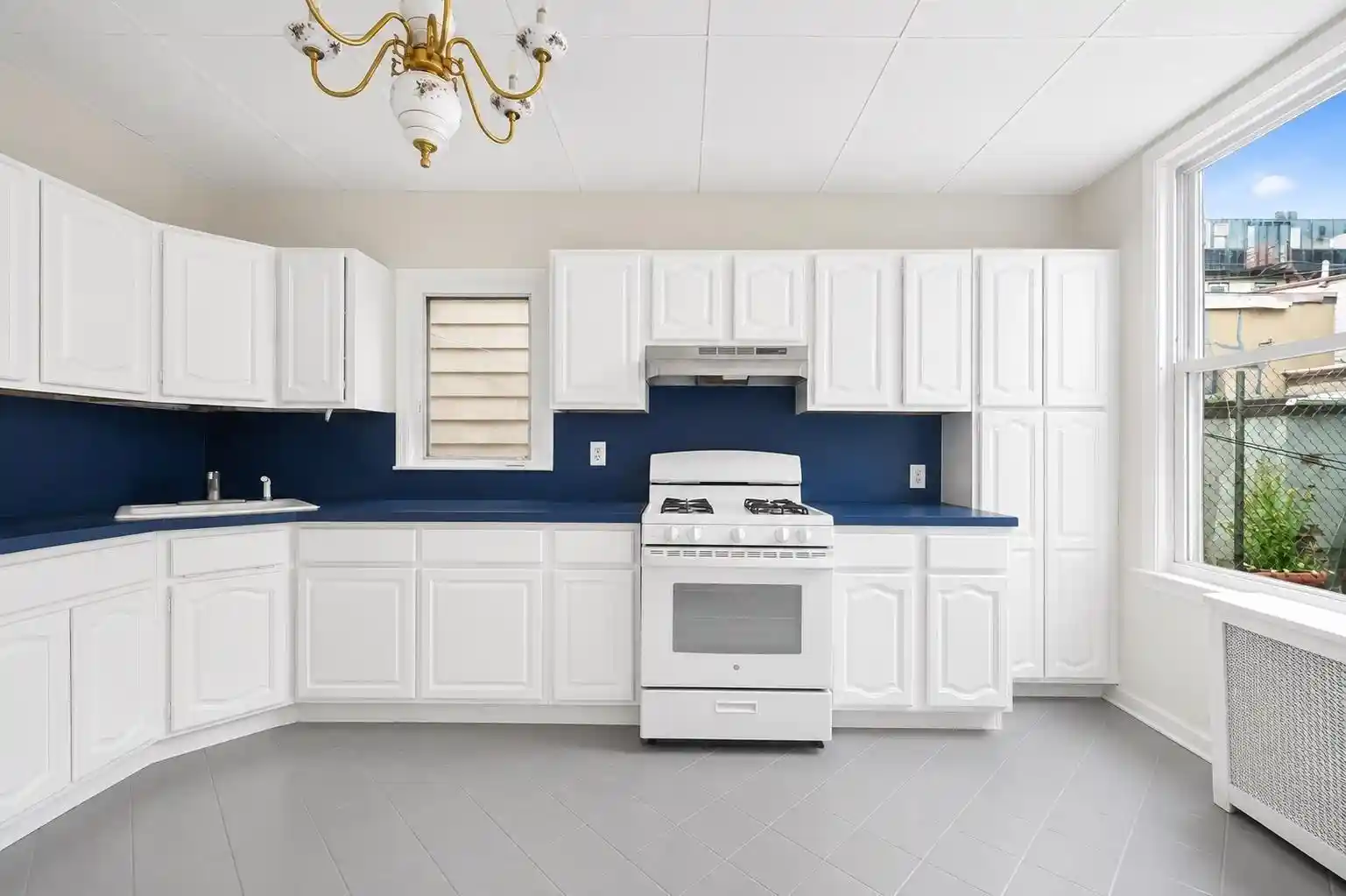 Listing Photo 4 - Condo for sale in building located at 414 Monastery Pl, Union City, NJ 07087