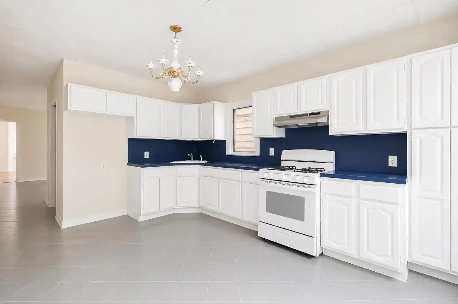 Listing Photo 5 - Condo for sale in building located at 414 Monastery Pl, Union City, NJ 07087