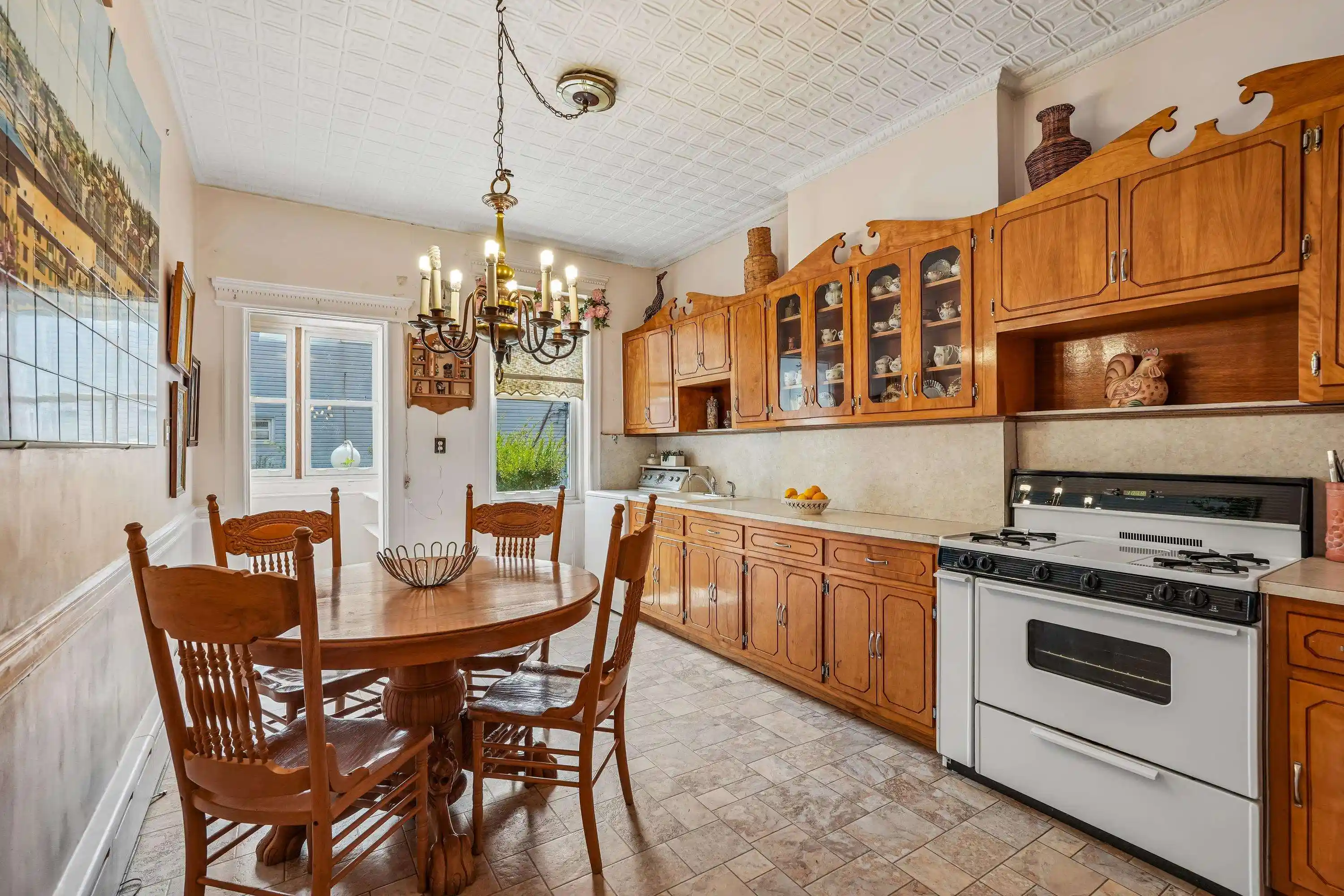 Listing Photo 4 - Condo for sale in building located at 1304 Central Ave, Union City, NJ 07087