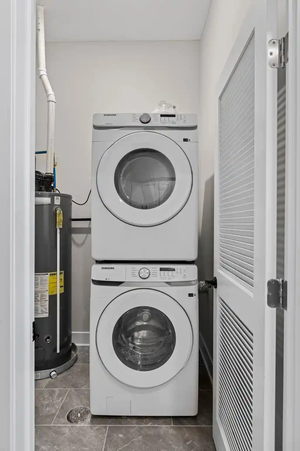 Photo 3 of Condo for sale at 519 54th Street #1C, West New York, NJ 07093 | MLS# 260018110 | Listing updated on 2026-09-10