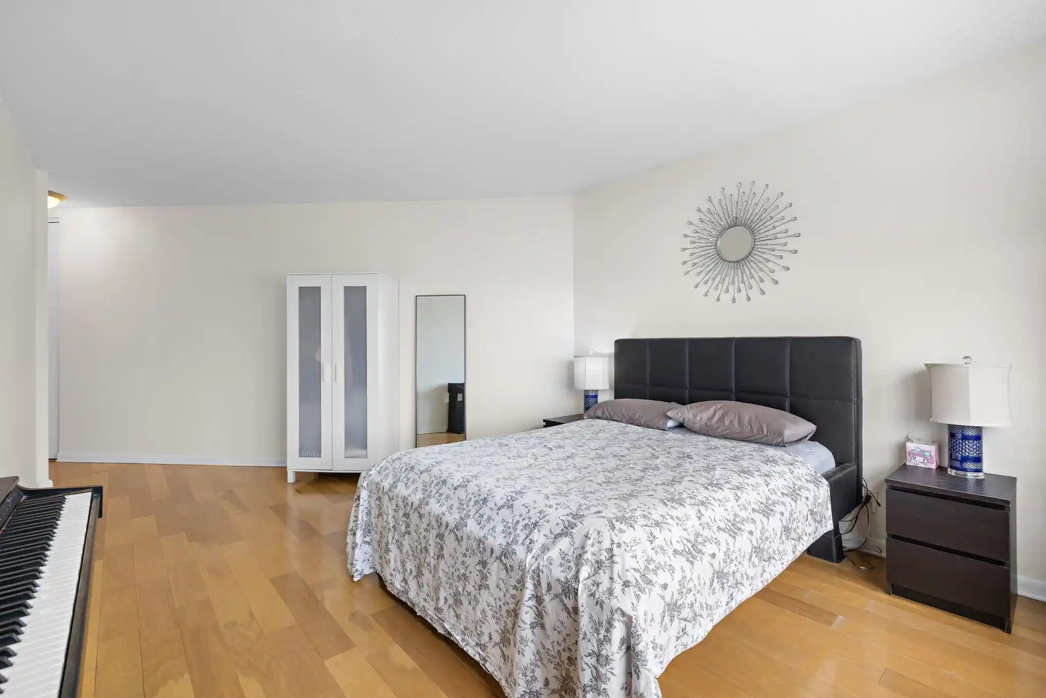 Photo 3 of Condo for sale at 7002 Boulevard E #9D, Guttenberg, NJ 07093 | MLS# 260018115 | Listing updated on 2026-09-10