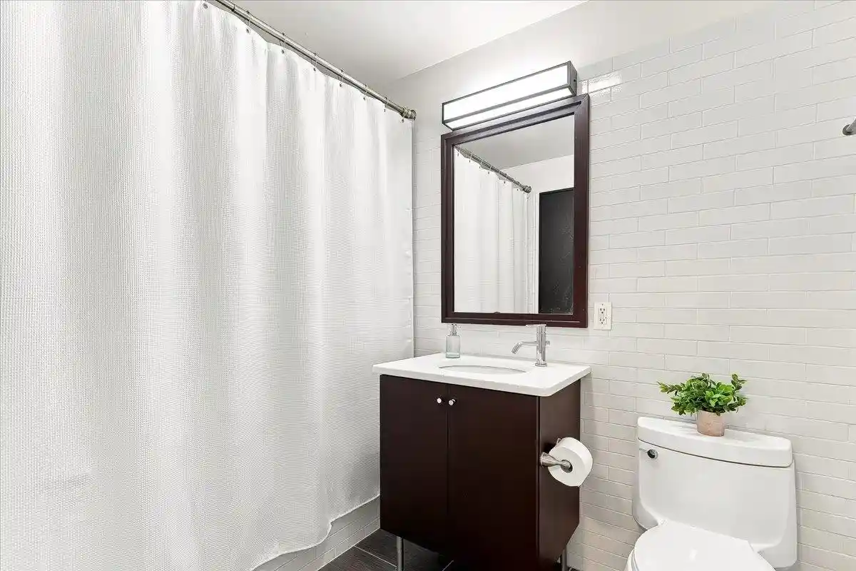 Listing Photo 4 - Condo for sale in building located at 25 Mcwilliams Pl, Jersey City, NJ 07302 - Unit #205