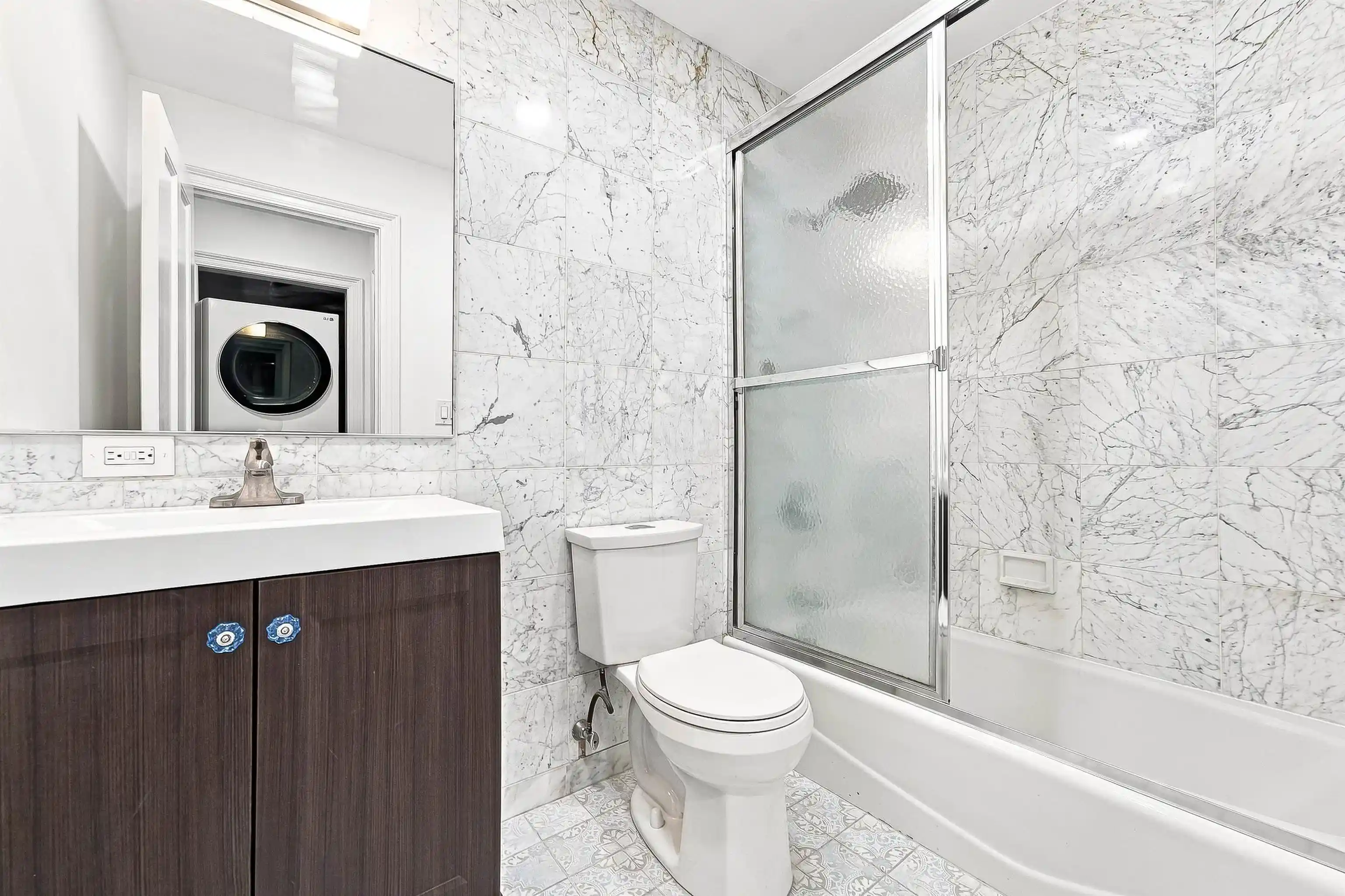 Photo 3 of Condo for sale at 110 Shearwater Ct E #33, Jersey City, NJ 07305 | MLS# 260018171 | Listing updated on 2026-09-11